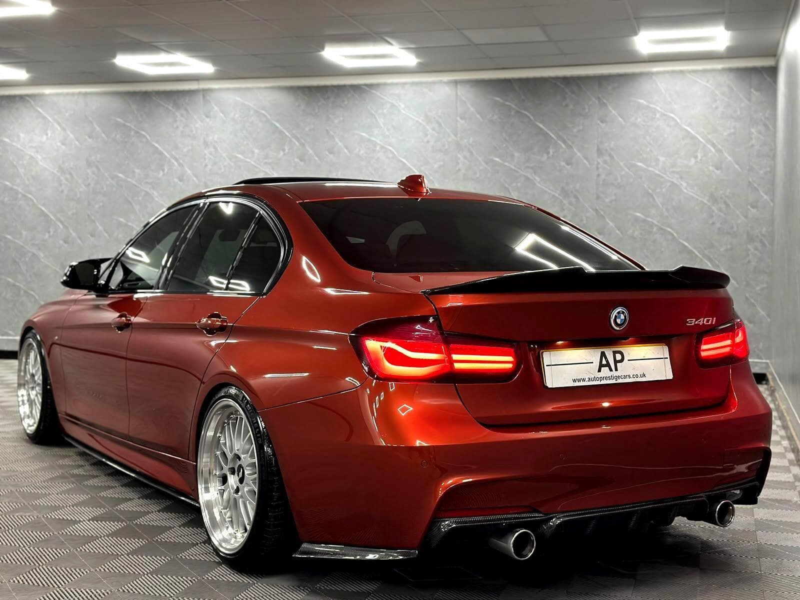 2017 BMW 3 Series - Thumbnail 30