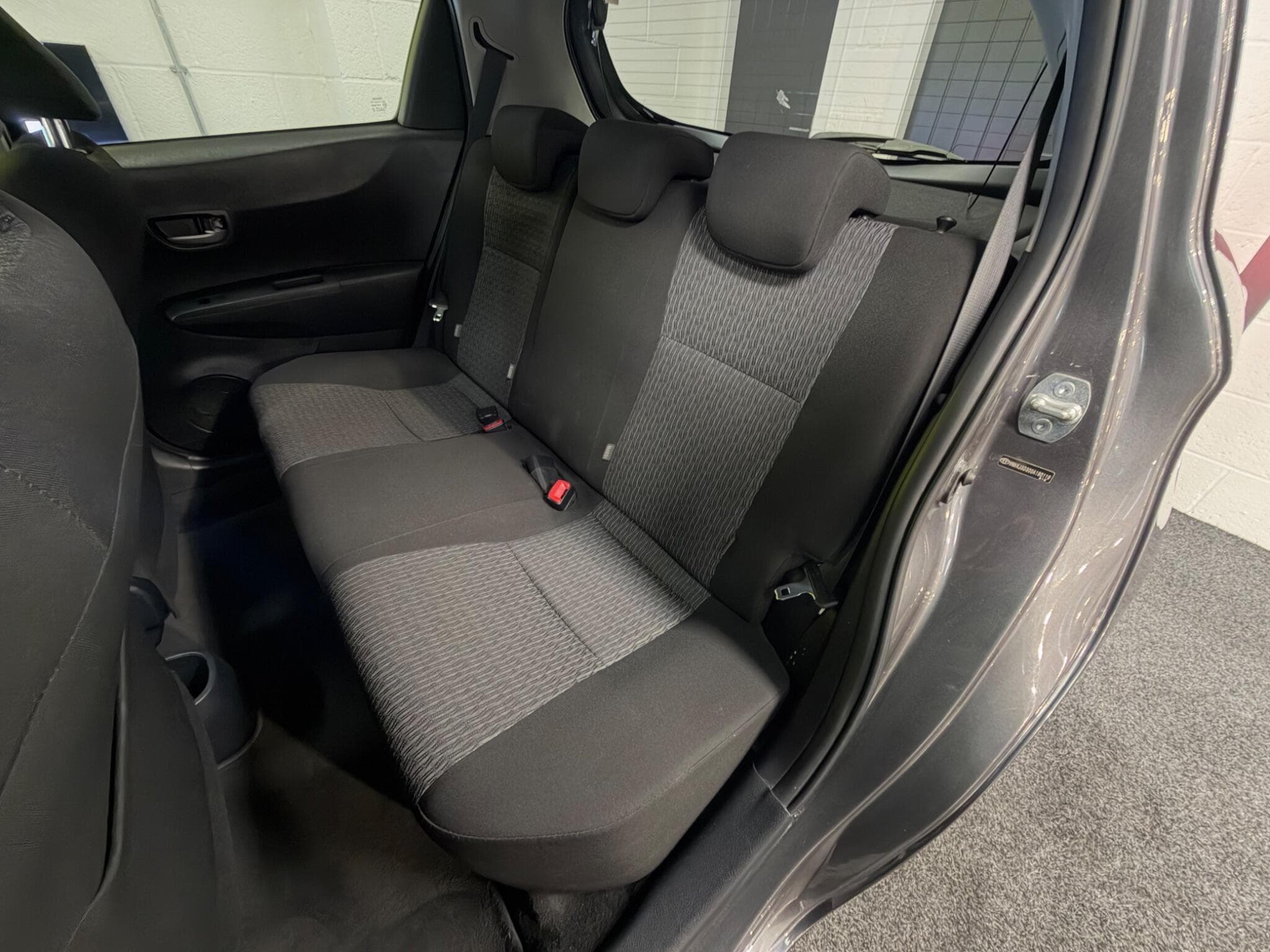 2014 Toyota Yaris - Thumbnail 22