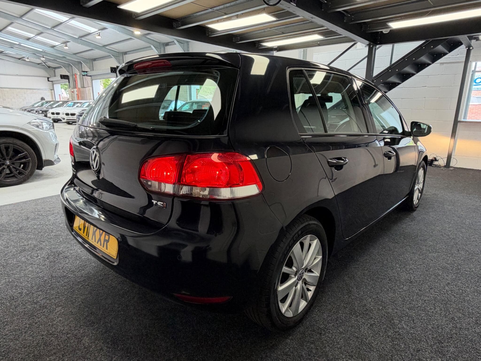 2011 Volkswagen Golf - Thumbnail 10