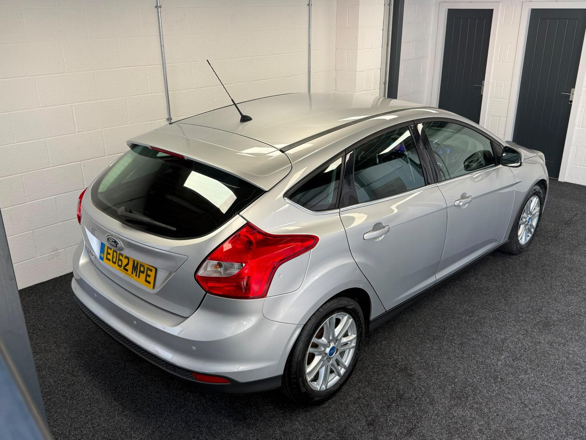 2012 Ford Focus - Thumbnail 16