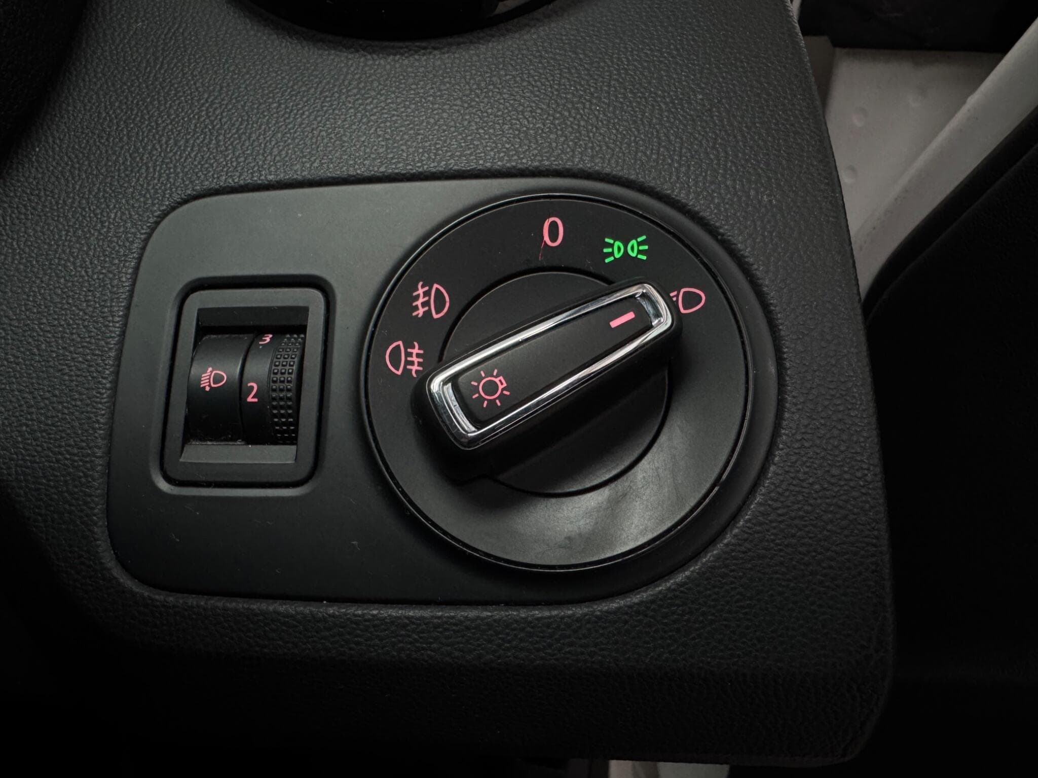 2016 SEAT Ibiza - Thumbnail 19