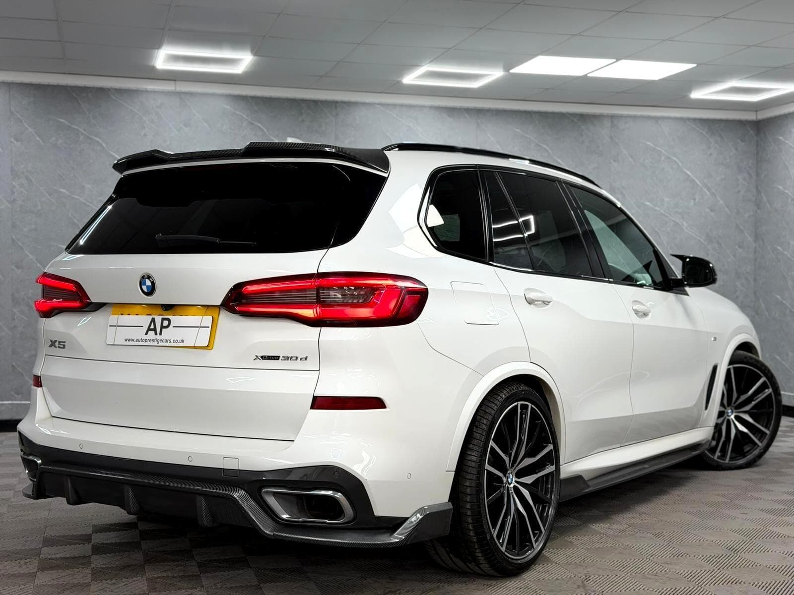 2018 BMW X5 - Thumbnail 26