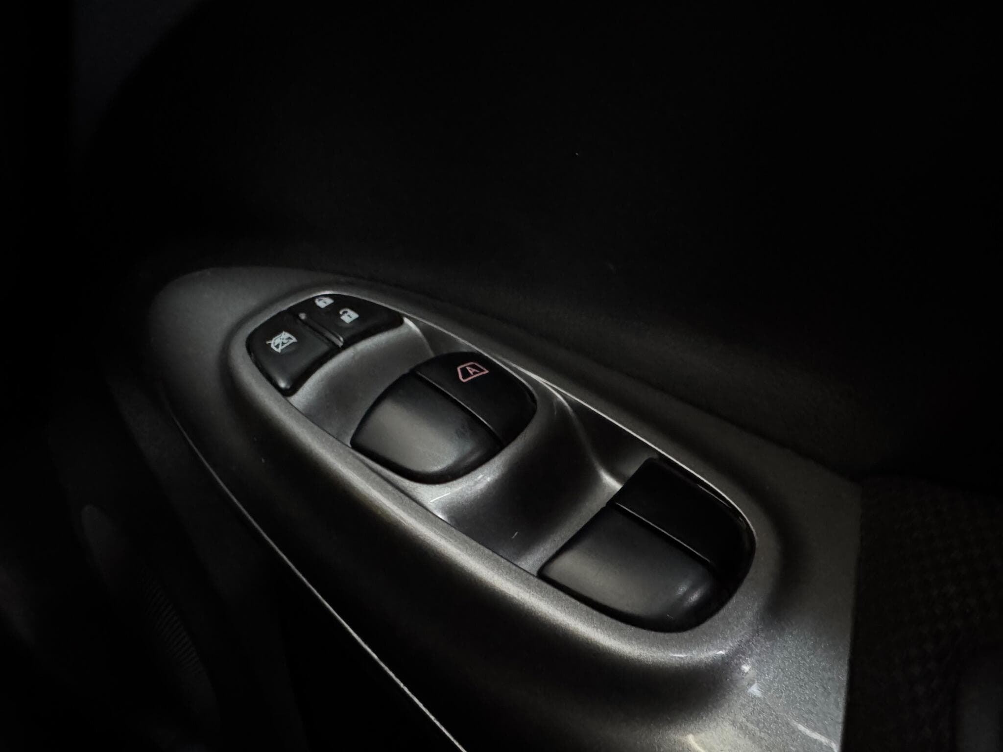 2015 Nissan Juke - Thumbnail 15
