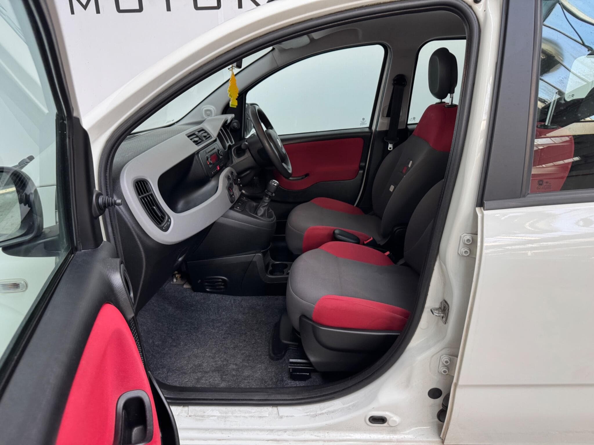 2015 Fiat Panda - Thumbnail 8