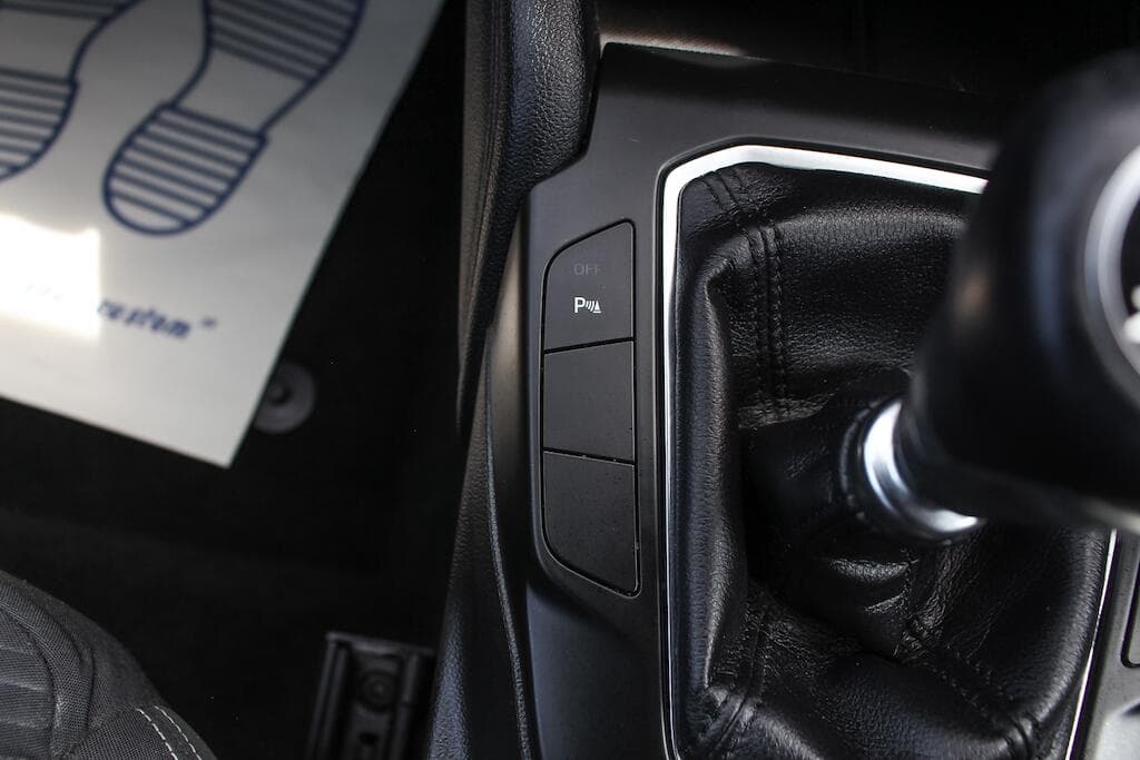 2019 Ford Focus - Thumbnail 29
