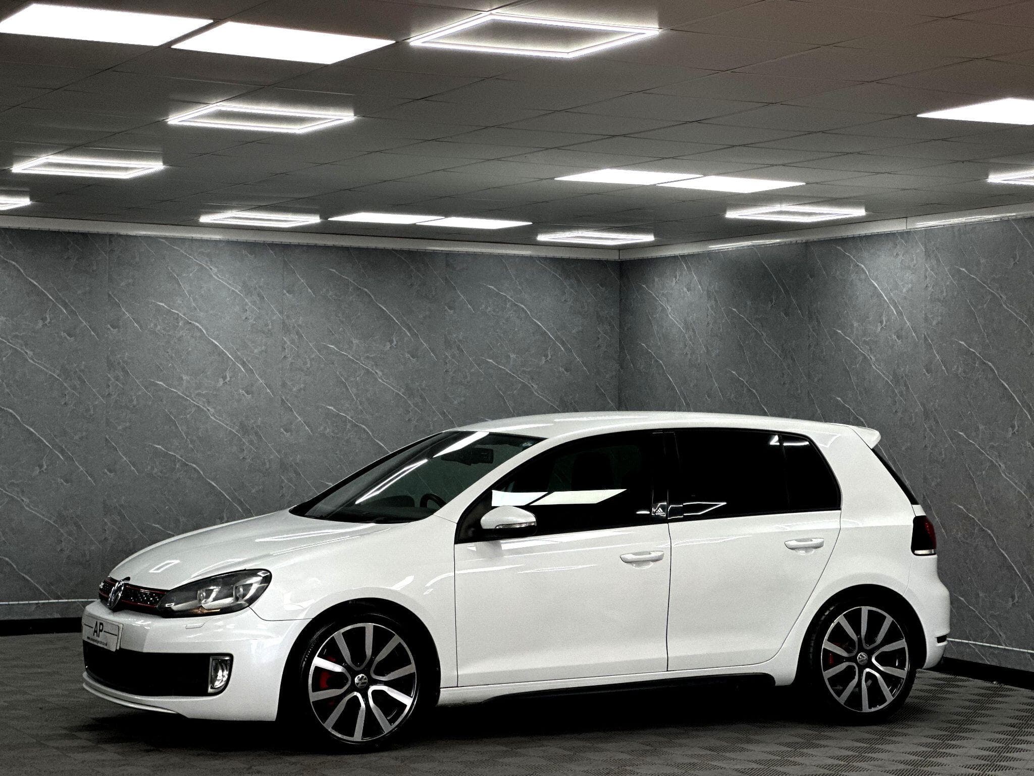2011 Volkswagen Golf - Thumbnail 14