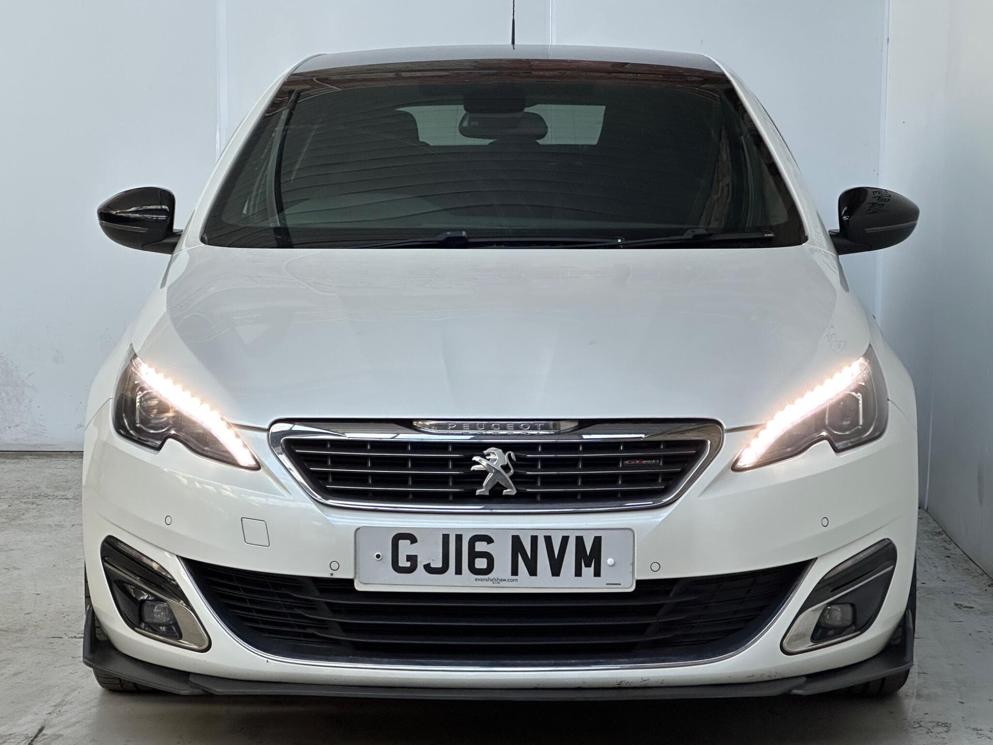 2016 Peugeot 308 - Image 2