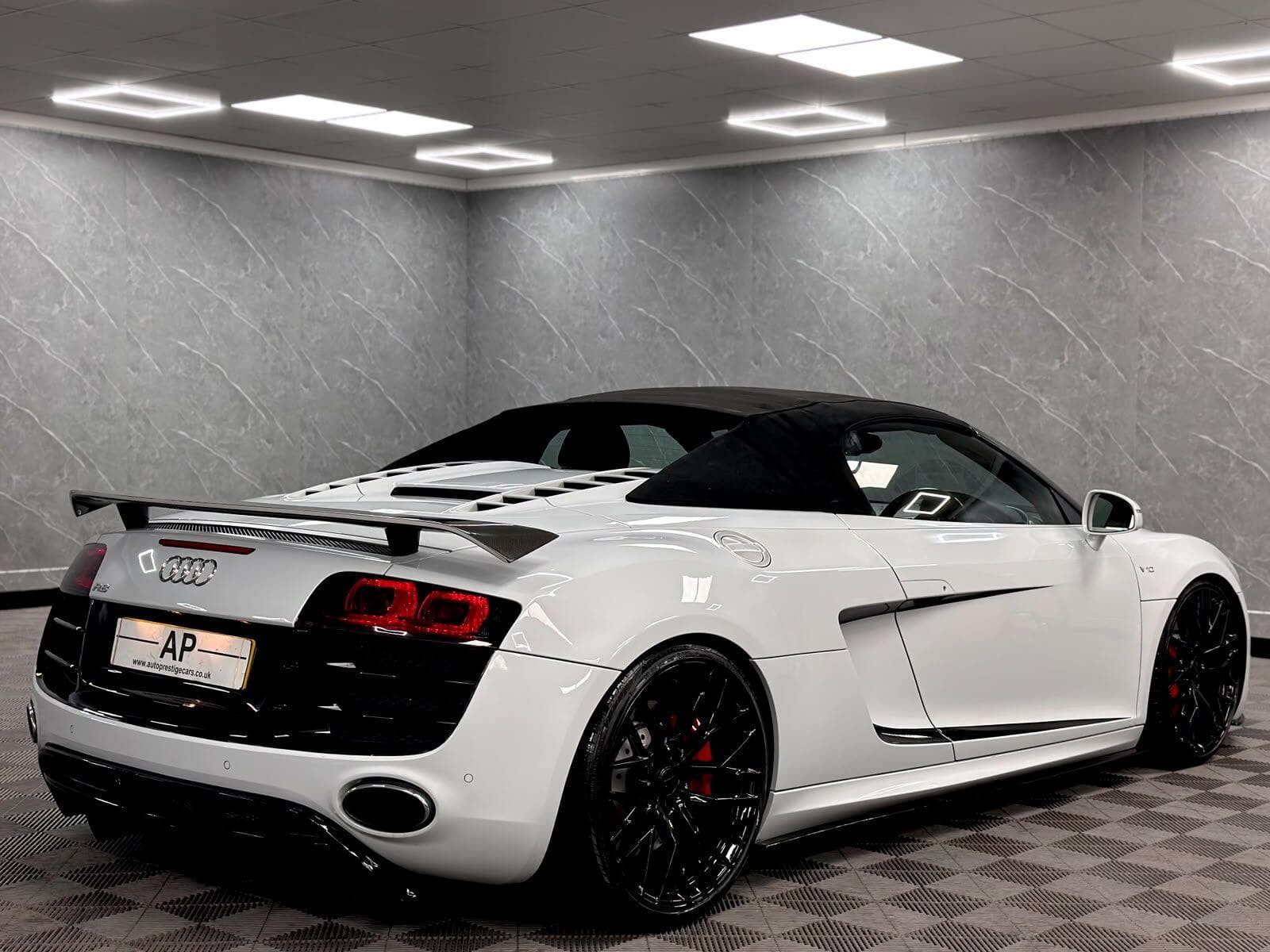 2010 Audi R8 - Thumbnail 47