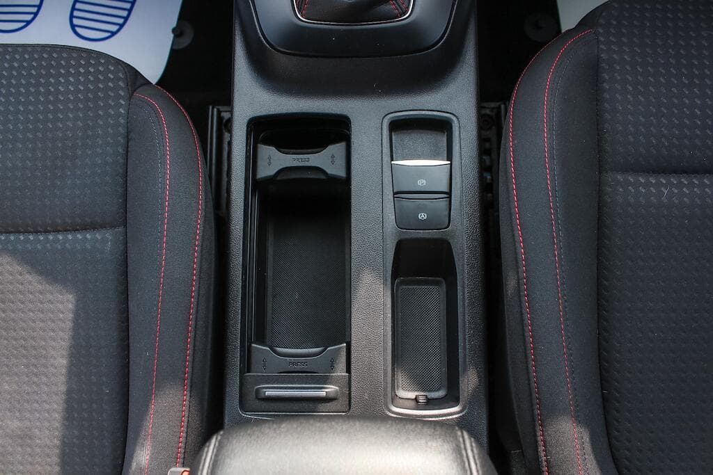 2019 Ford Focus - Thumbnail 29