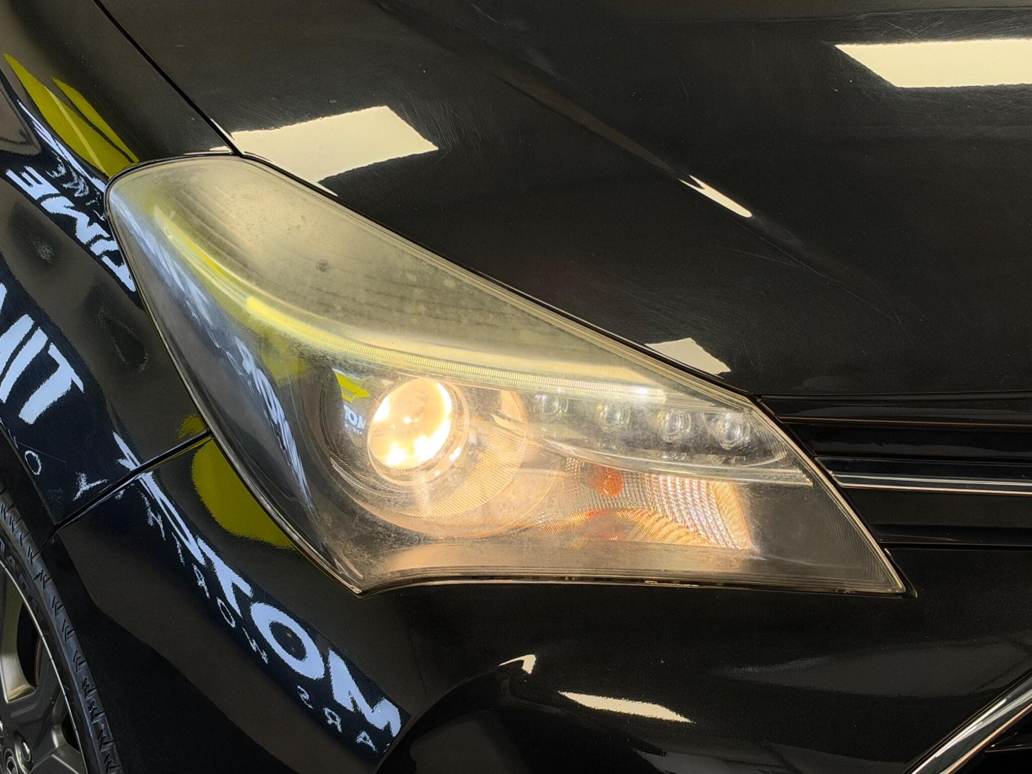 2014 Toyota Yaris - Thumbnail 41