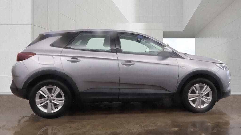 2019 Vauxhall Grandland X - Thumbnail 6
