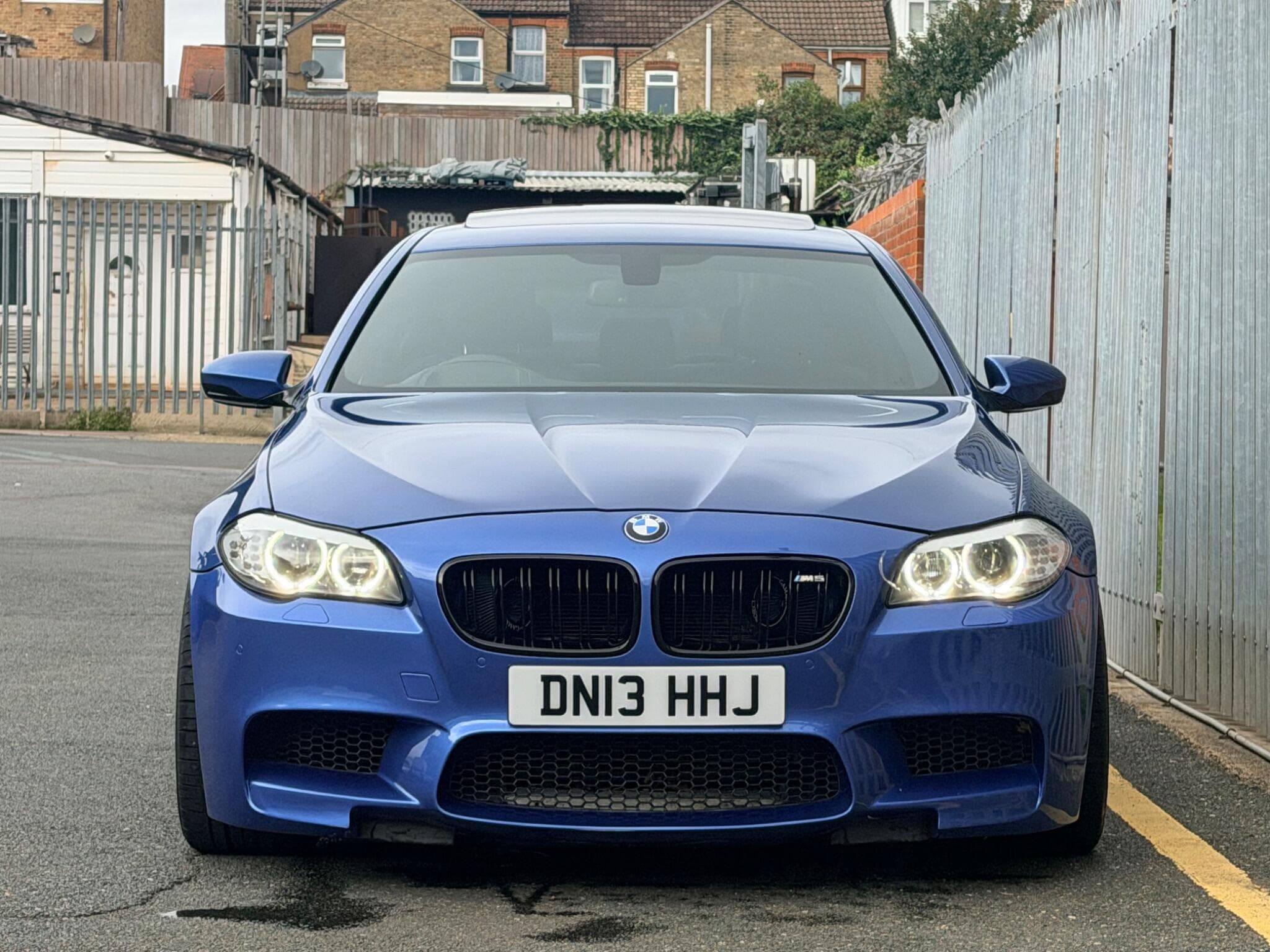 2013 BMW M5 - Thumbnail 4