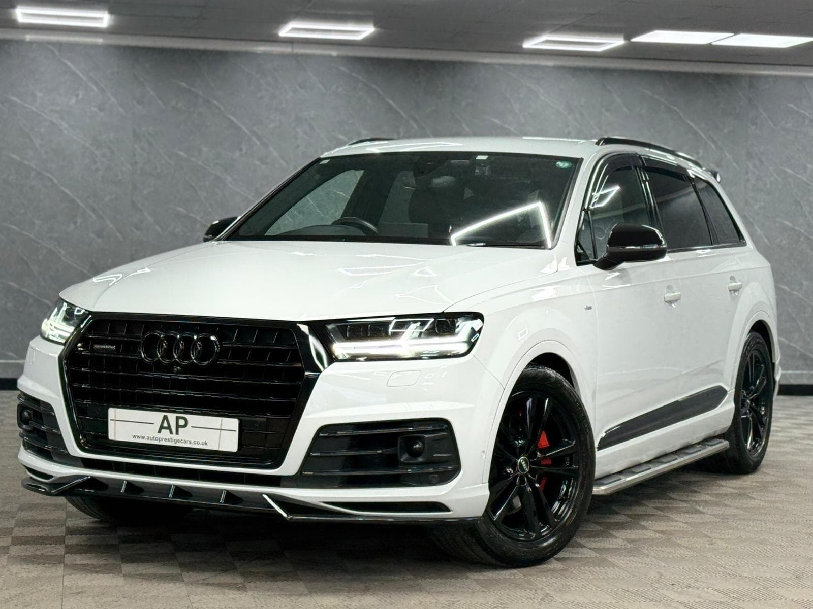 2017 Audi Q7 - Thumbnail 8
