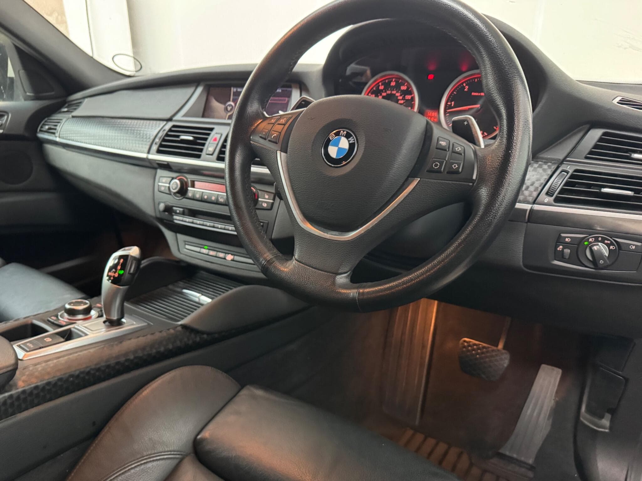 2014 BMW X6 - Image 4