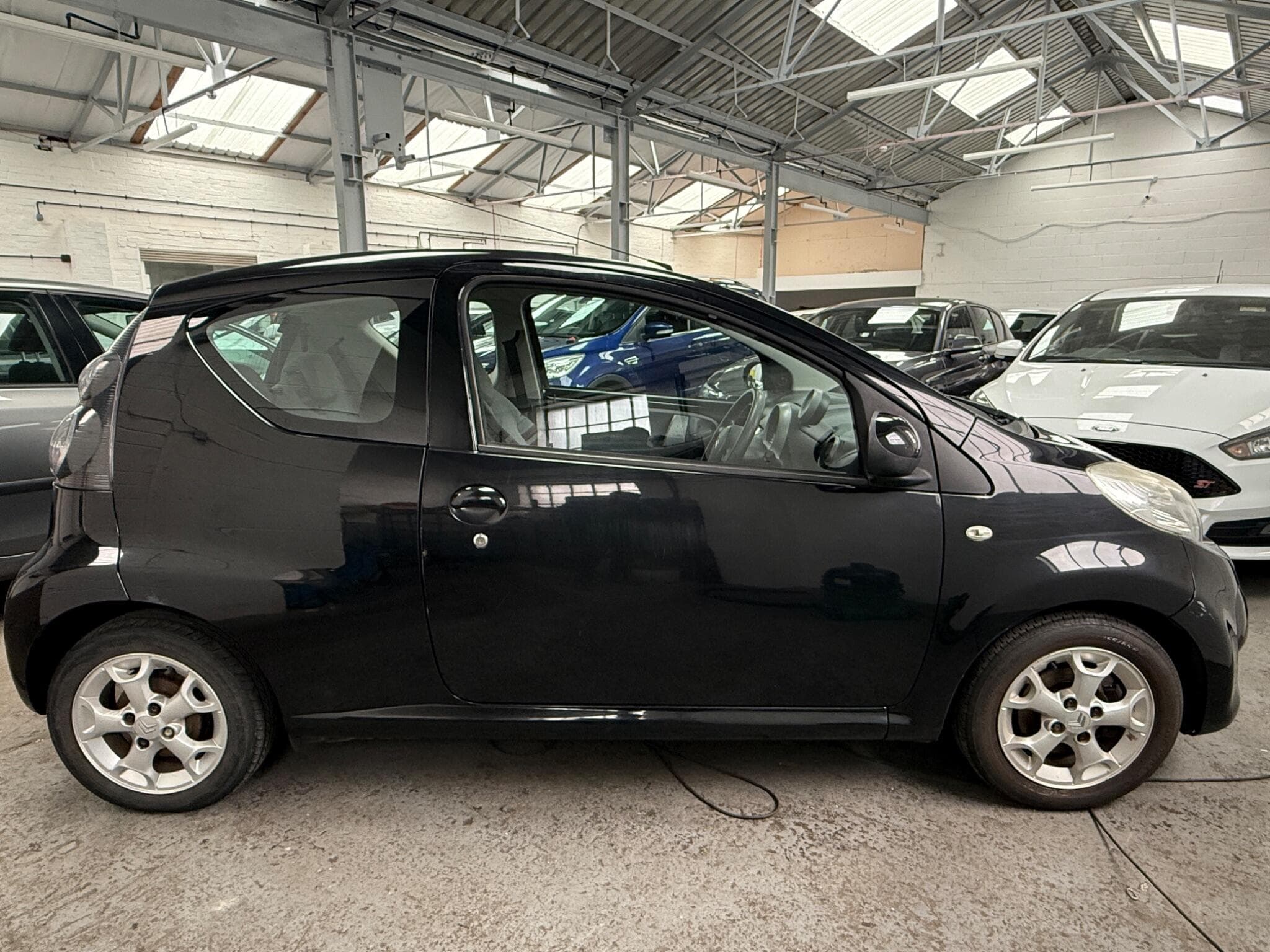 2011 Citroen C1 - Thumbnail 2