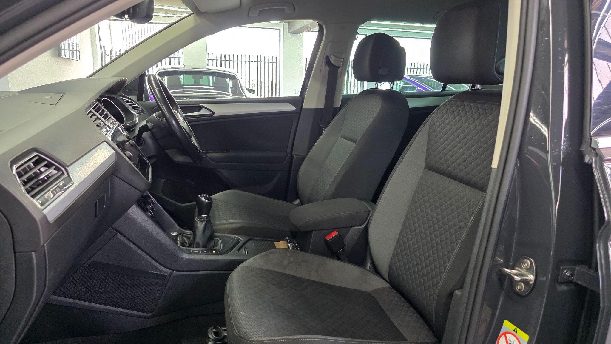 2019 Volkswagen Tiguan - Thumbnail 17