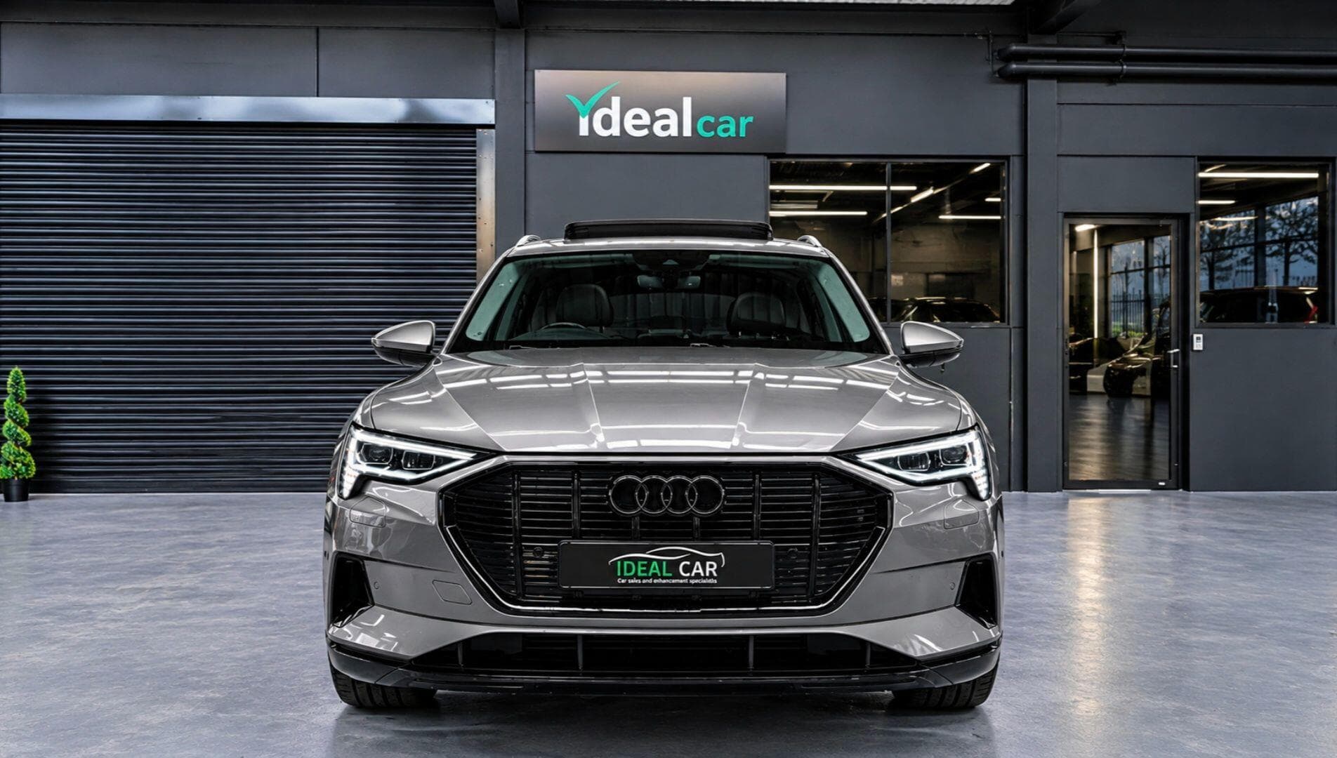 2020 Audi e-tron - Image 3