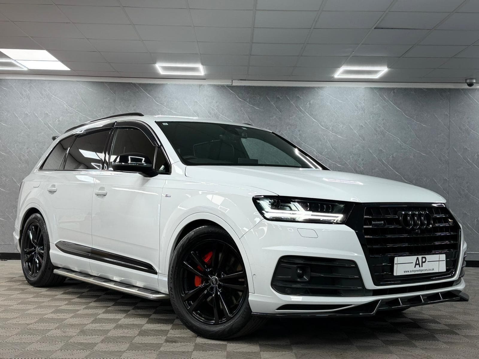 2017 Audi Q7 - Thumbnail 2