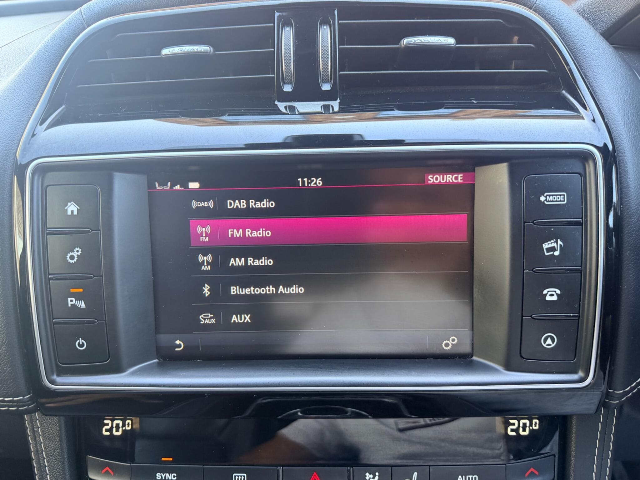 2017 Jaguar F-PACE - Thumbnail 27