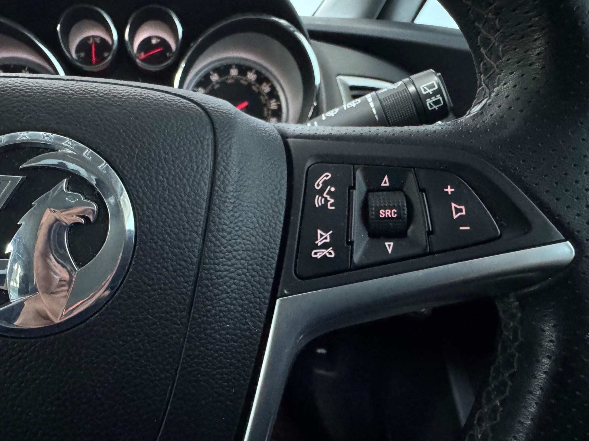 2013 Vauxhall Astra - Thumbnail 18