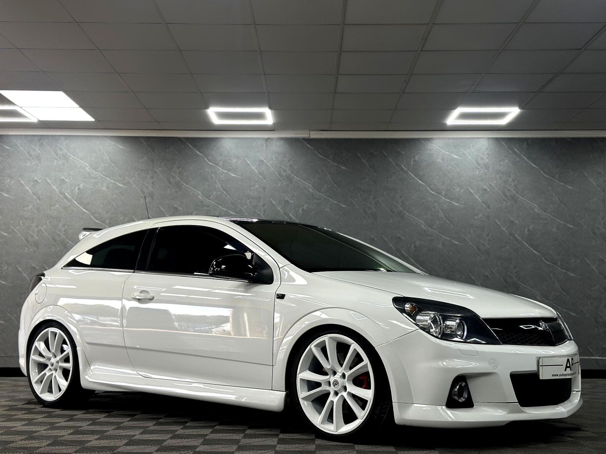 2010 Vauxhall Astra - Thumbnail 8