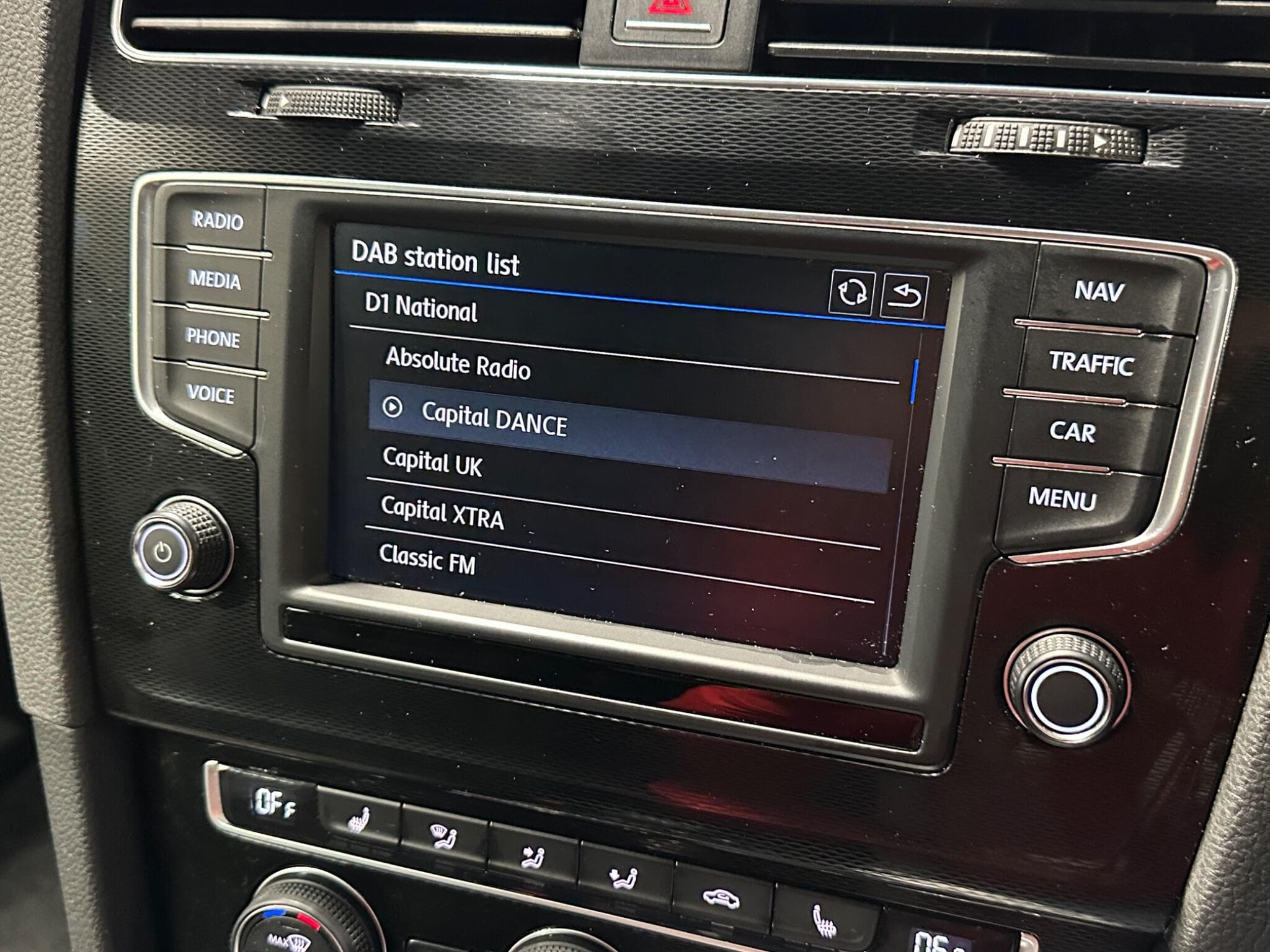2016 Volkswagen Golf - Thumbnail 13