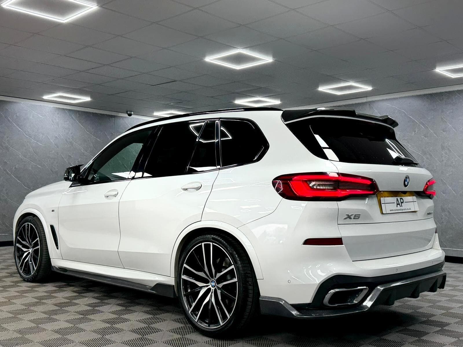 2018 BMW X5 - Thumbnail 15