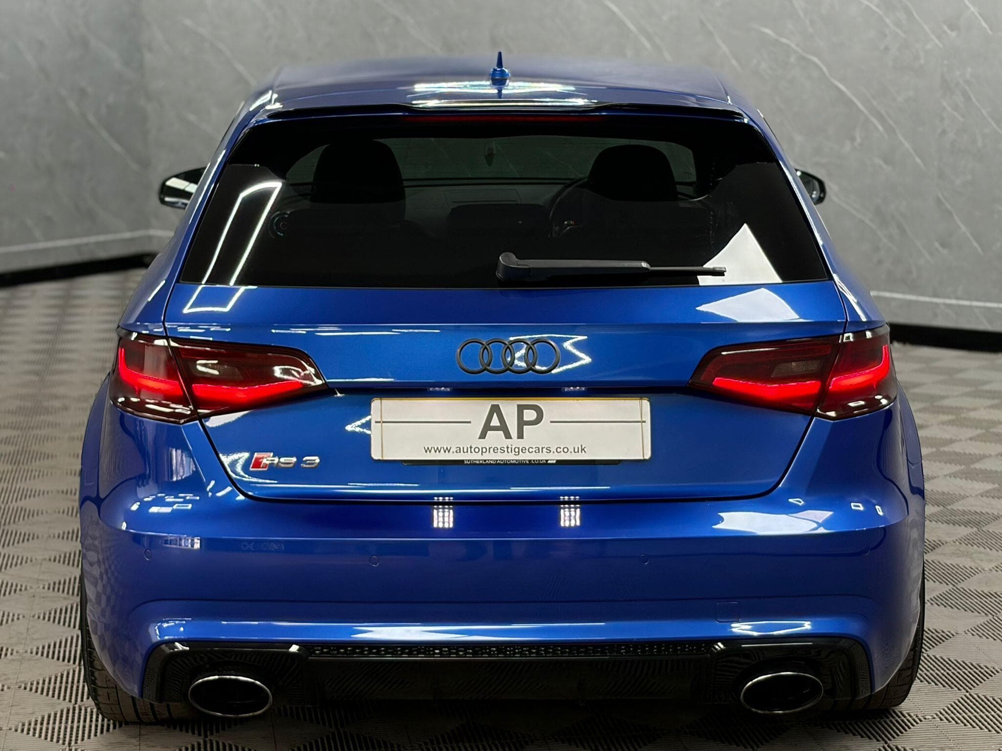 2016 Audi RS3 - Thumbnail 21