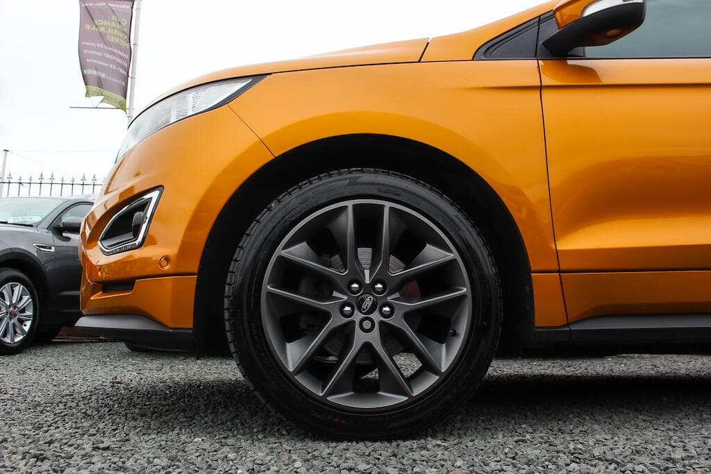 2016 Ford Edge - Thumbnail 13