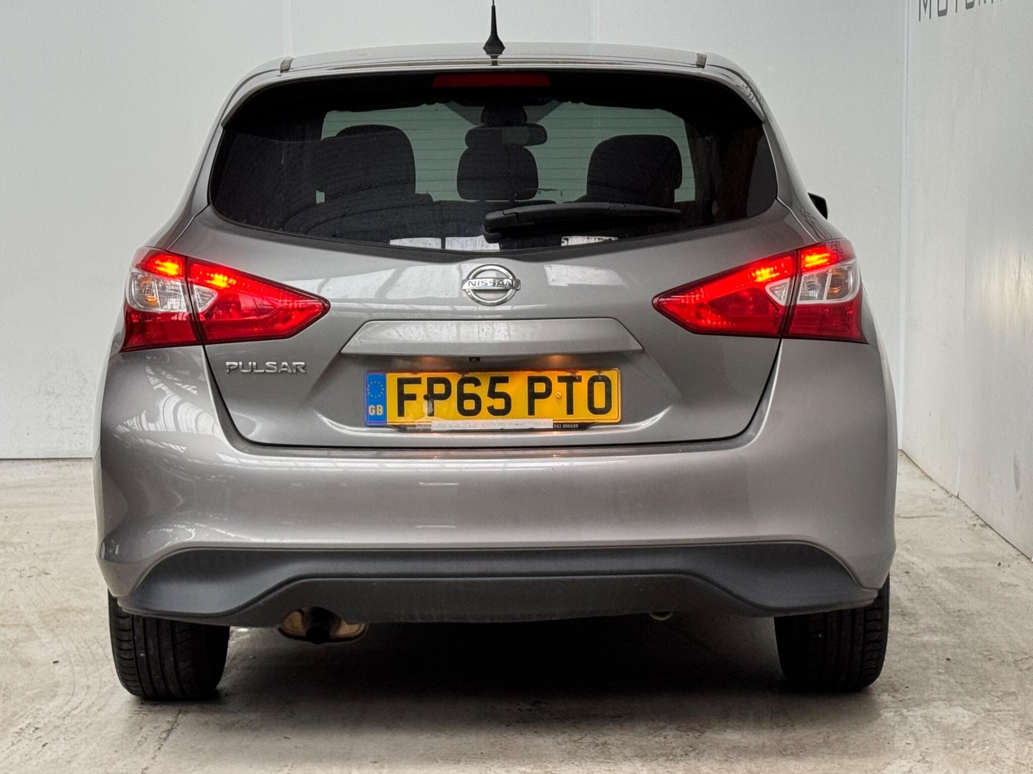 2015 Nissan Pulsar - Thumbnail 6