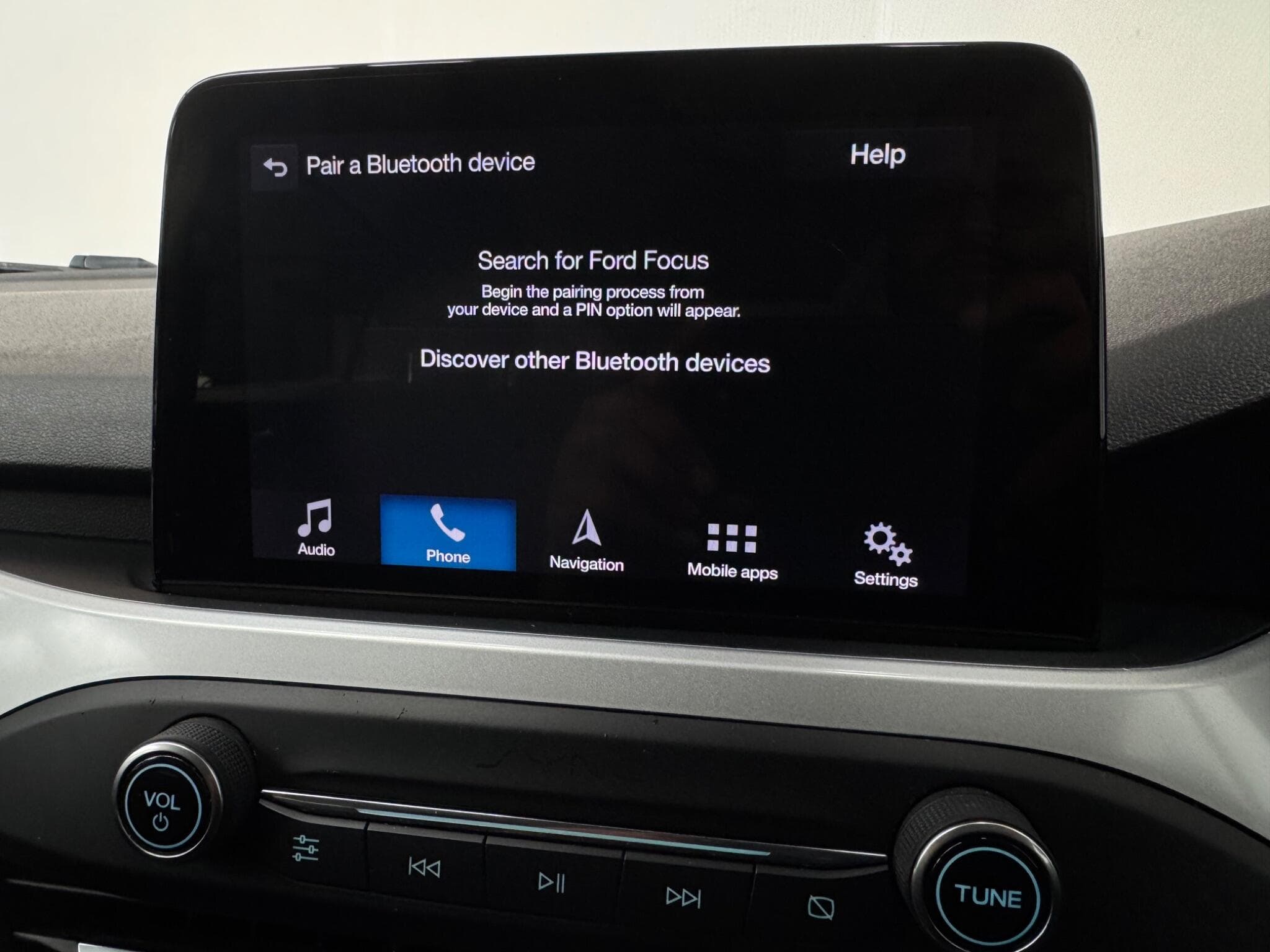 2019 Ford Focus - Thumbnail 16