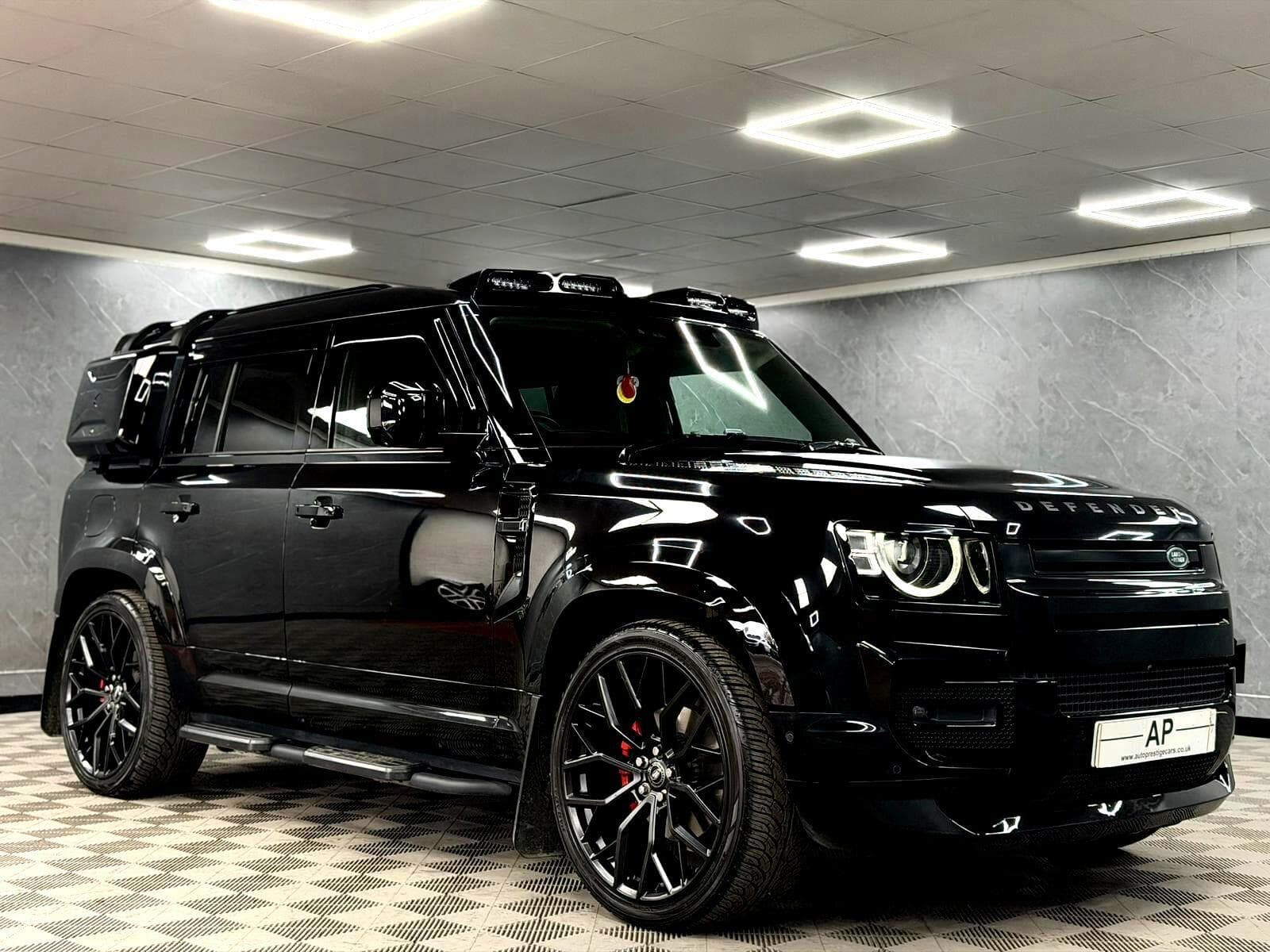 2024 Land Rover Defender 110 - Thumbnail 29