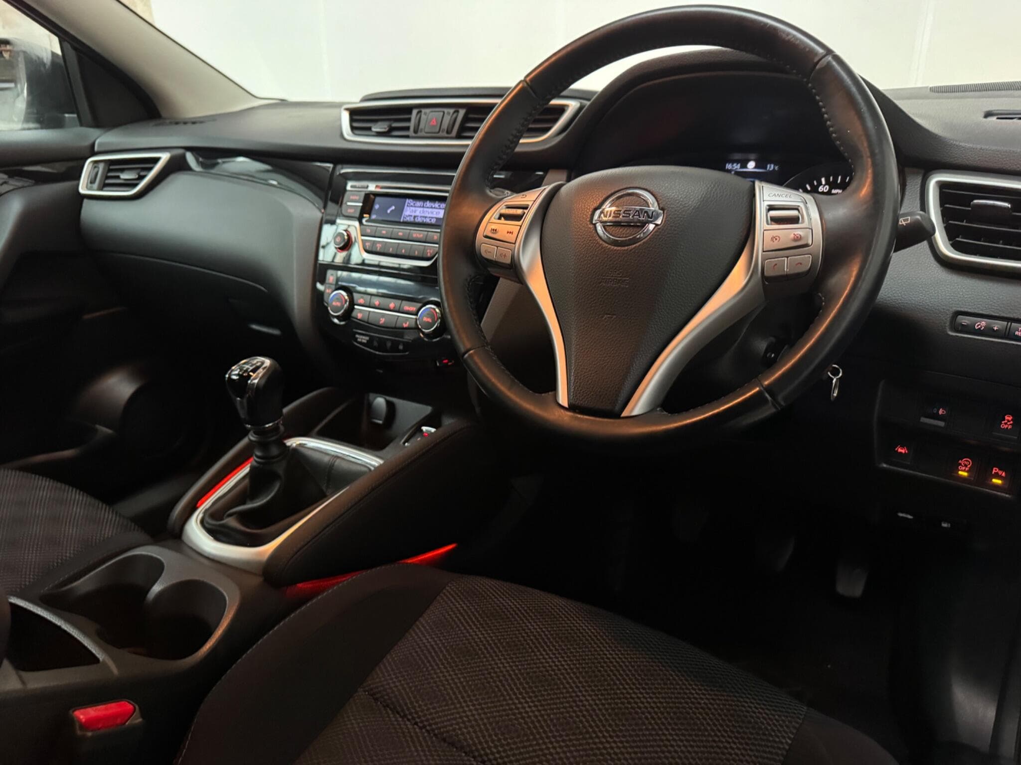 2014 Nissan Qashqai - Thumbnail 4