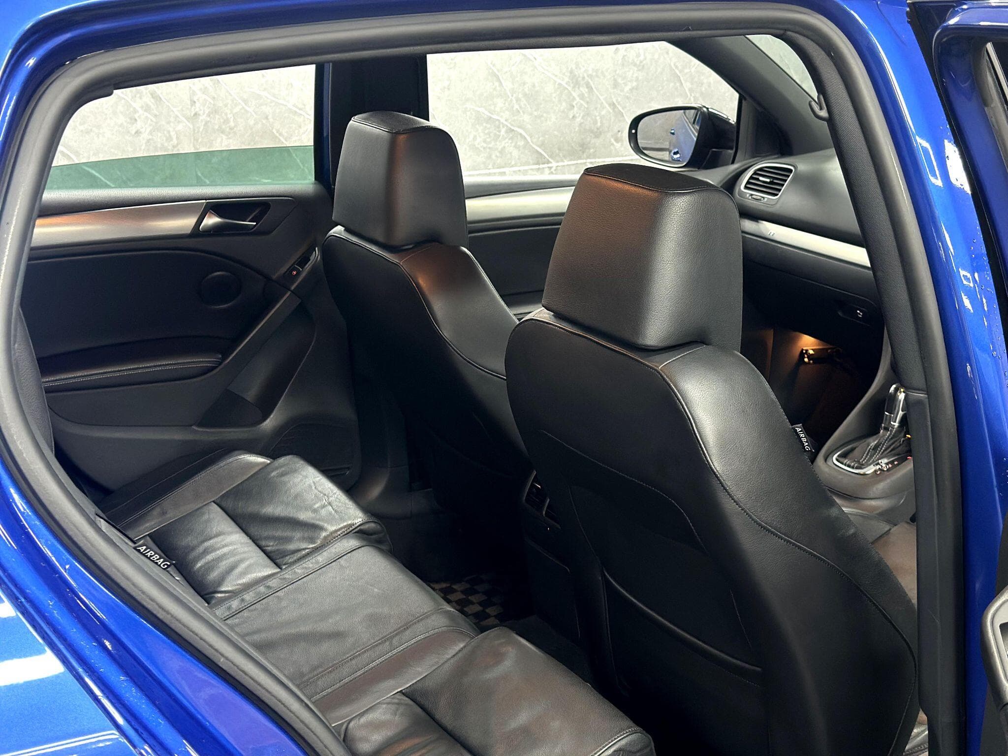 2011 Volkswagen Golf - Thumbnail 44