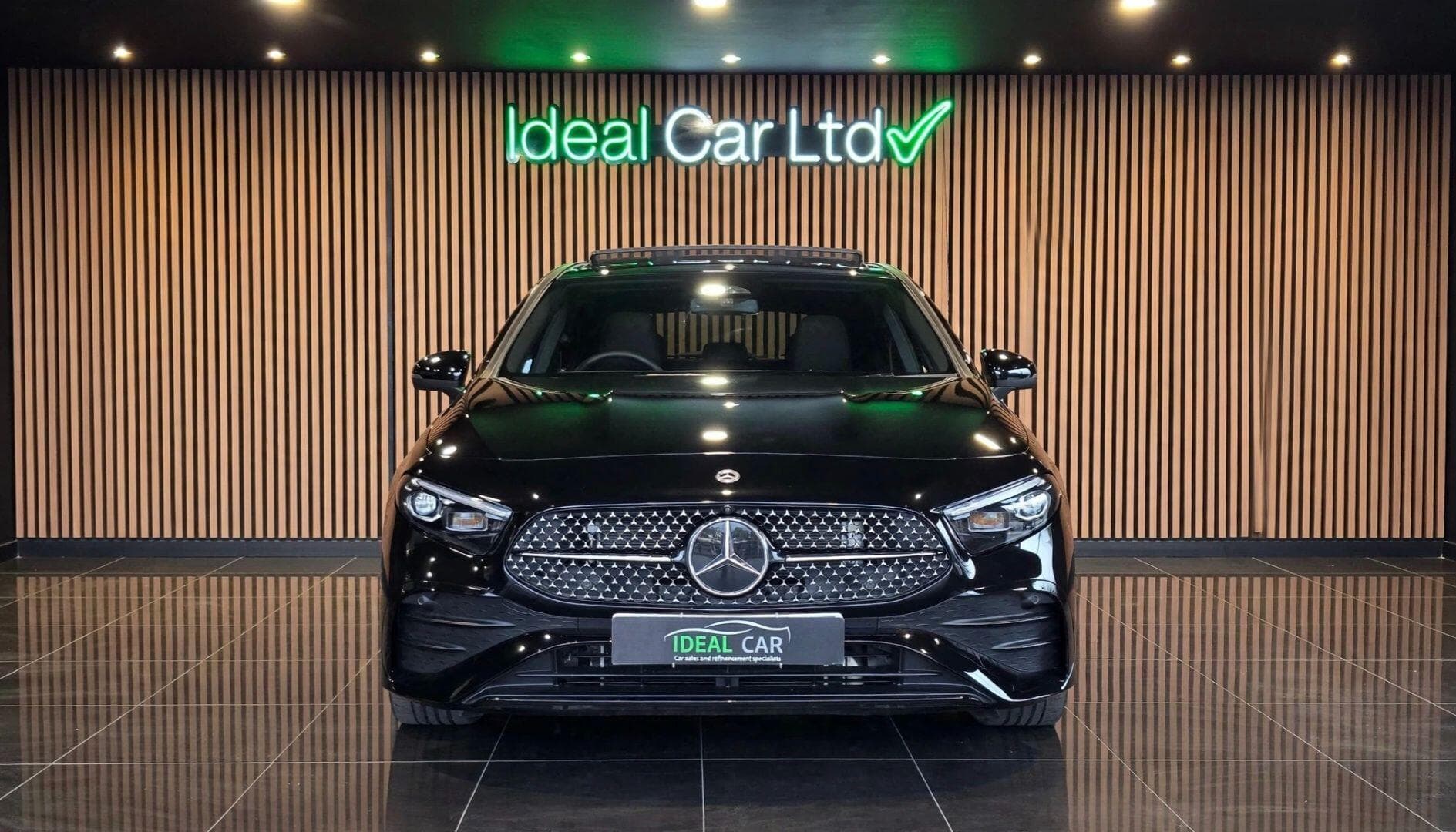 2025 Mercedes-Benz A Class - Thumbnail 3