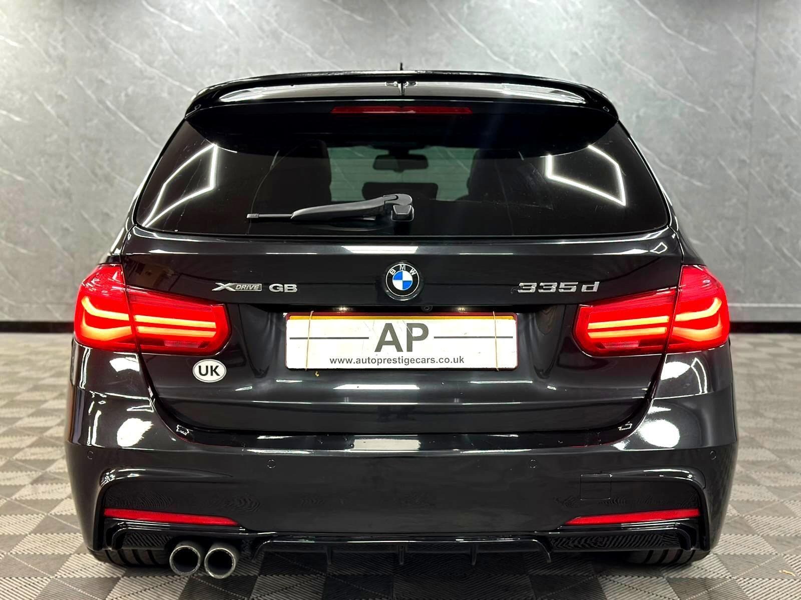 2015 BMW 3 Series - Thumbnail 35