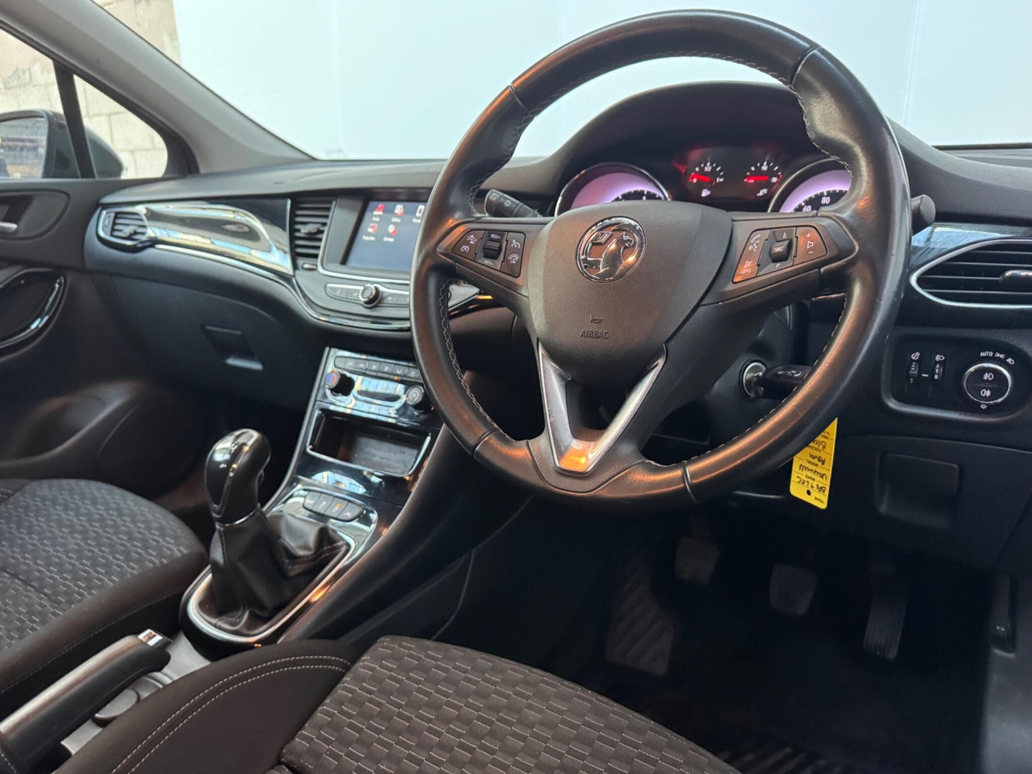 2019 Vauxhall Astra - Thumbnail 4