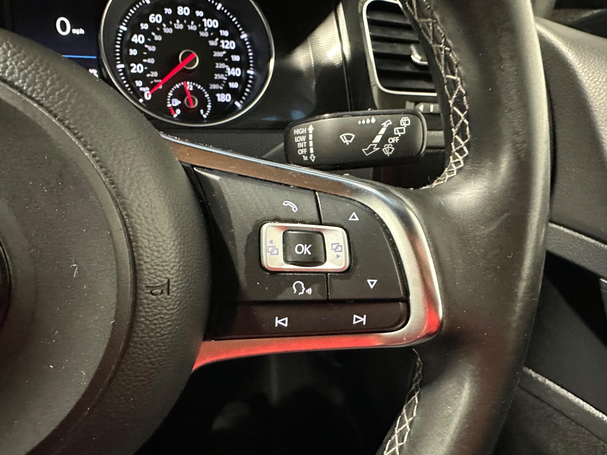 2016 Volkswagen Golf - Thumbnail 20