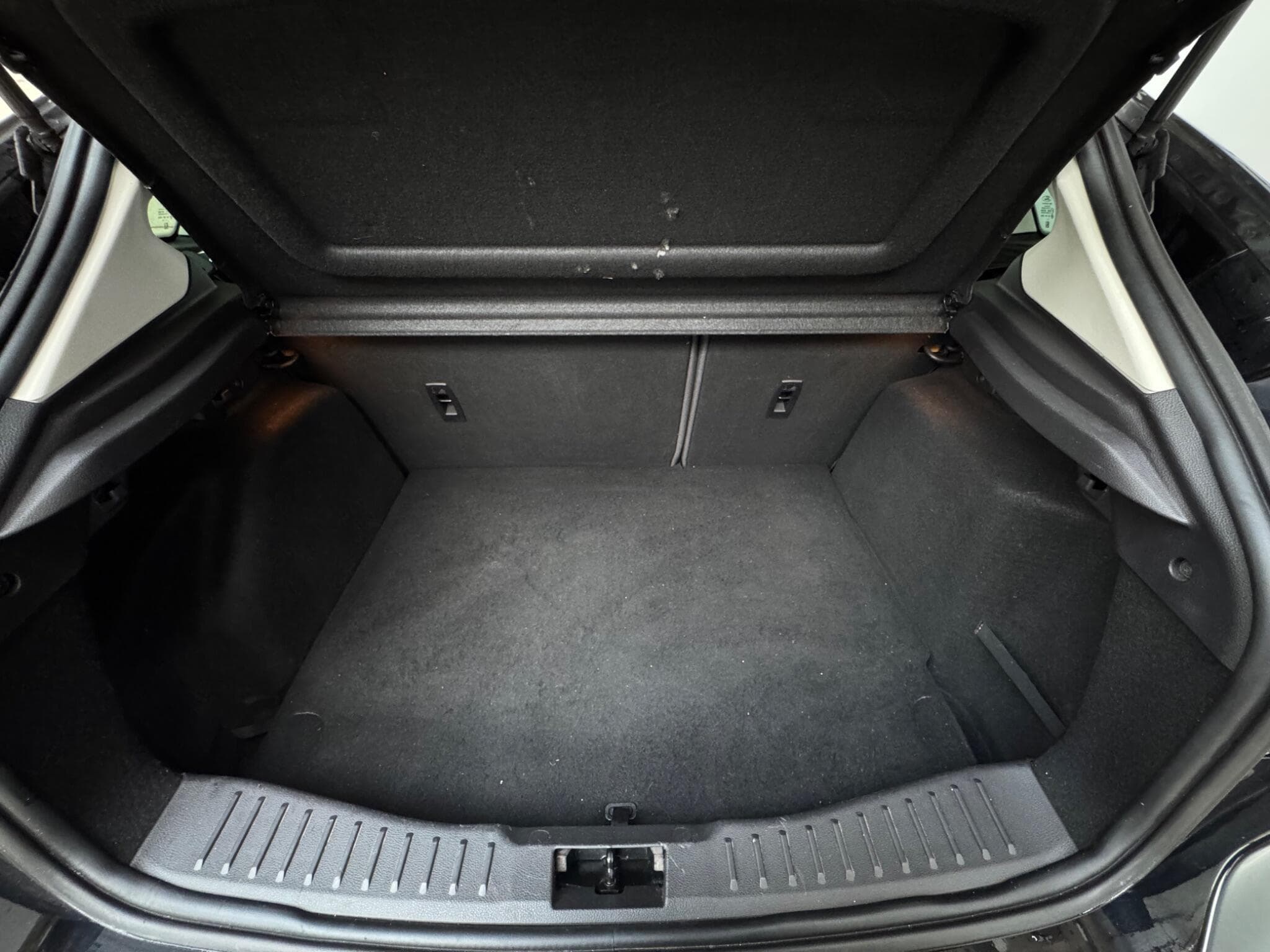 2014 Ford Focus - Thumbnail 24
