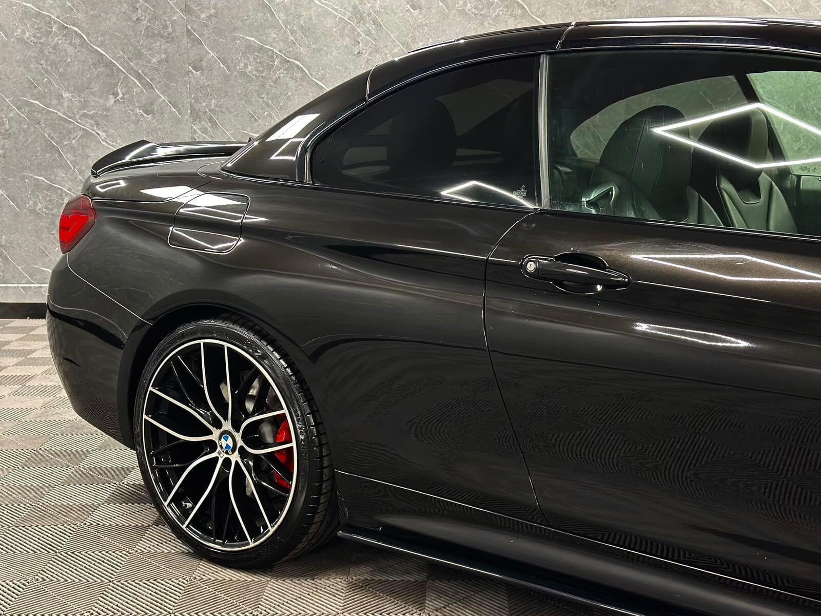 2017 BMW 4 Series - Thumbnail 23