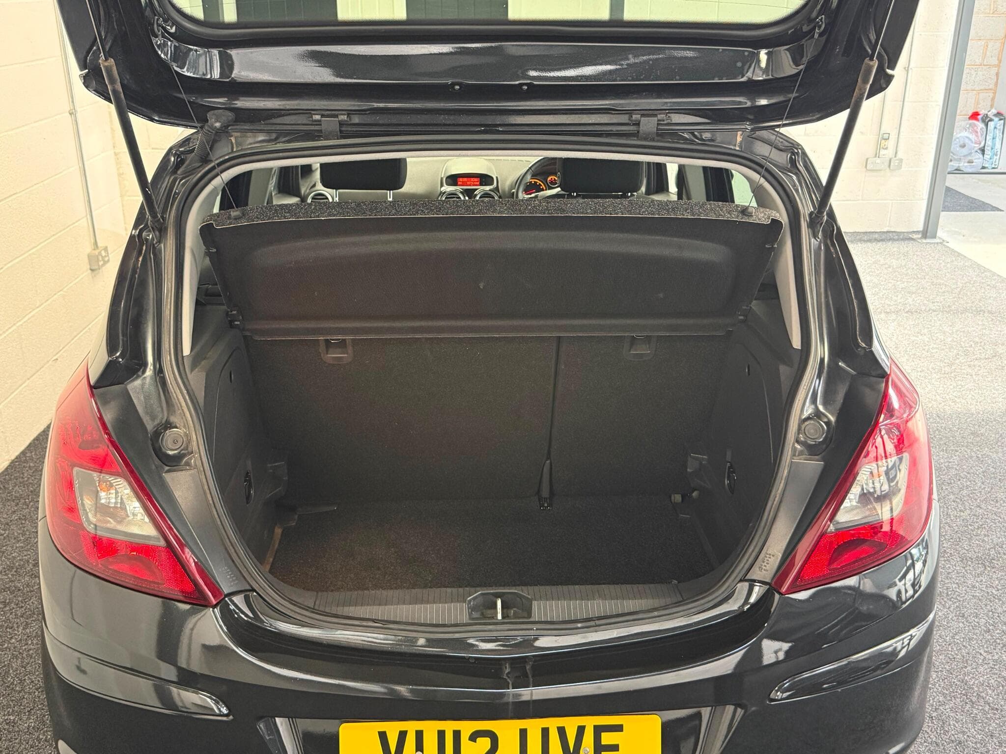2012 Vauxhall Corsa - Thumbnail 38