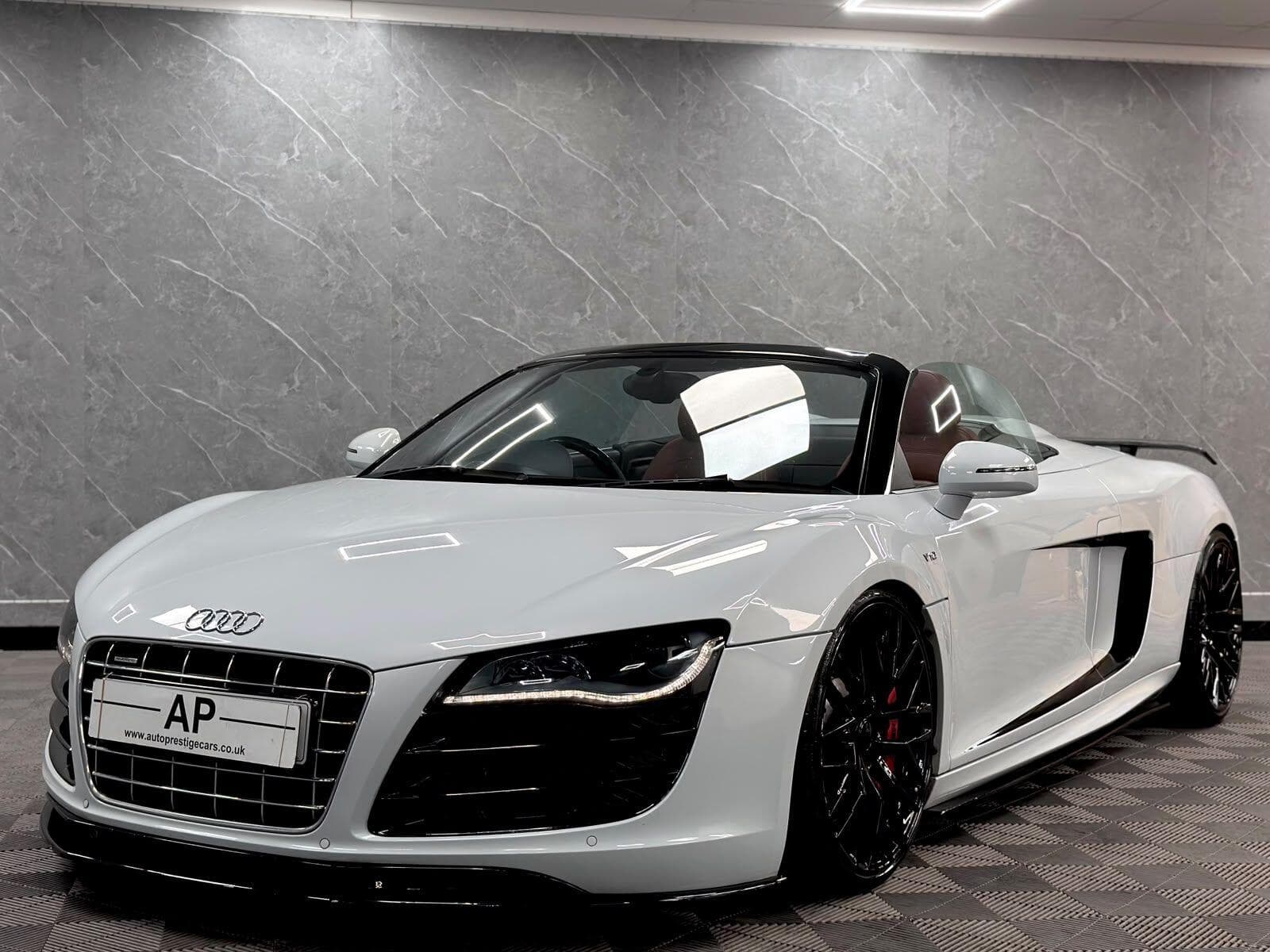 2010 Audi R8 - Thumbnail 26