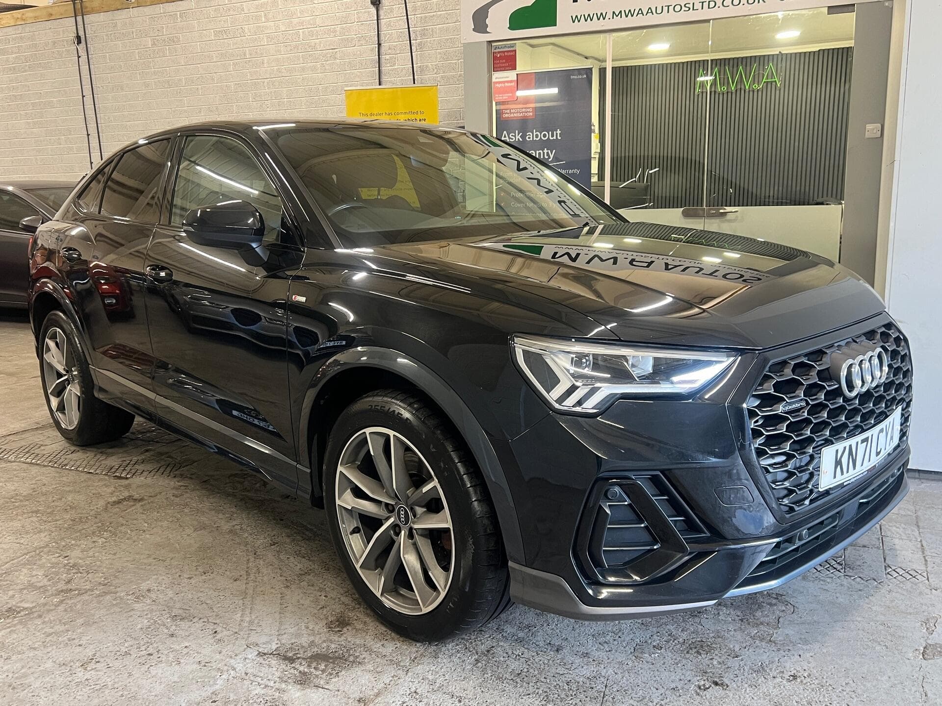 2021 Audi Q3 - Thumbnail 3