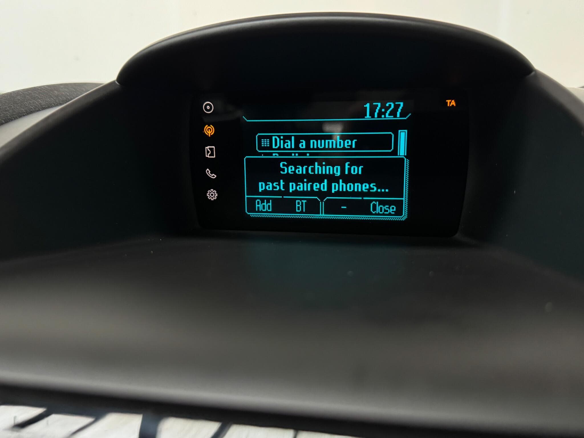 2015 Ford Fiesta - Thumbnail 15