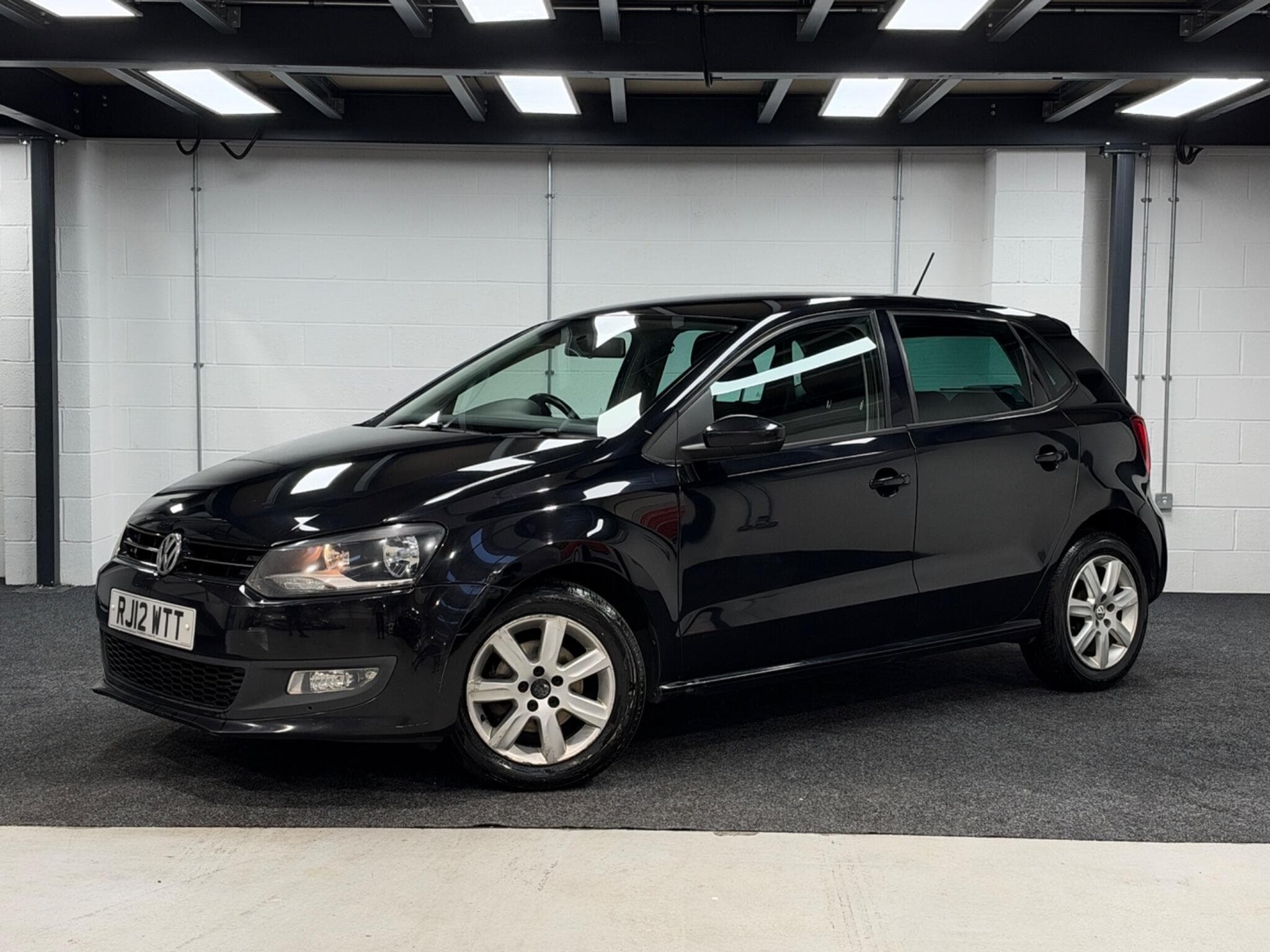 2012 Volkswagen Polo - Image 1