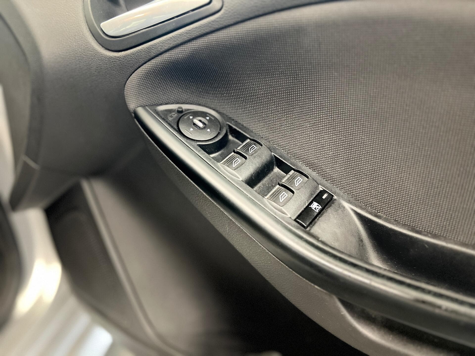 2014 Ford Focus - Thumbnail 29