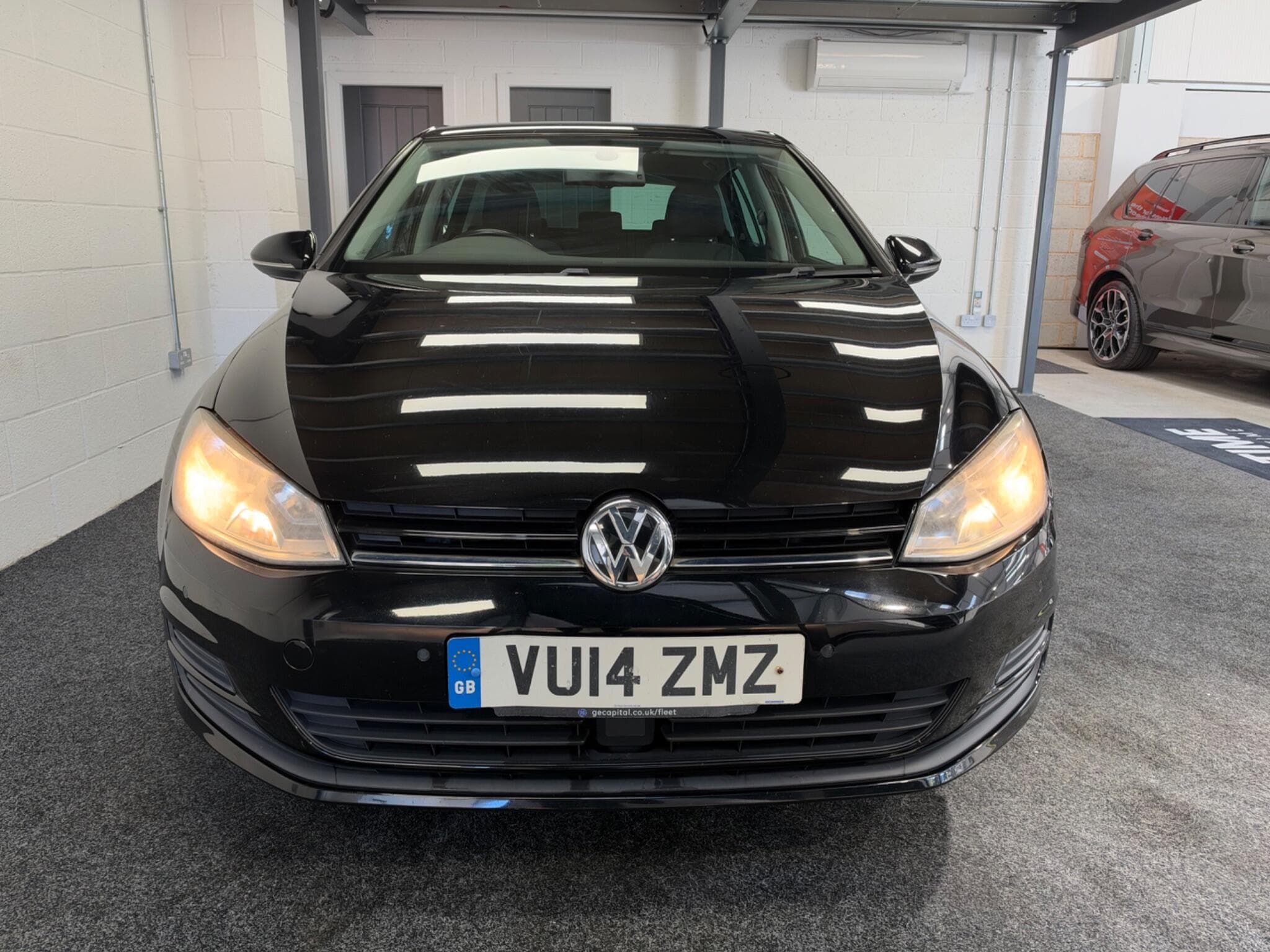2014 Volkswagen Golf - Image 3