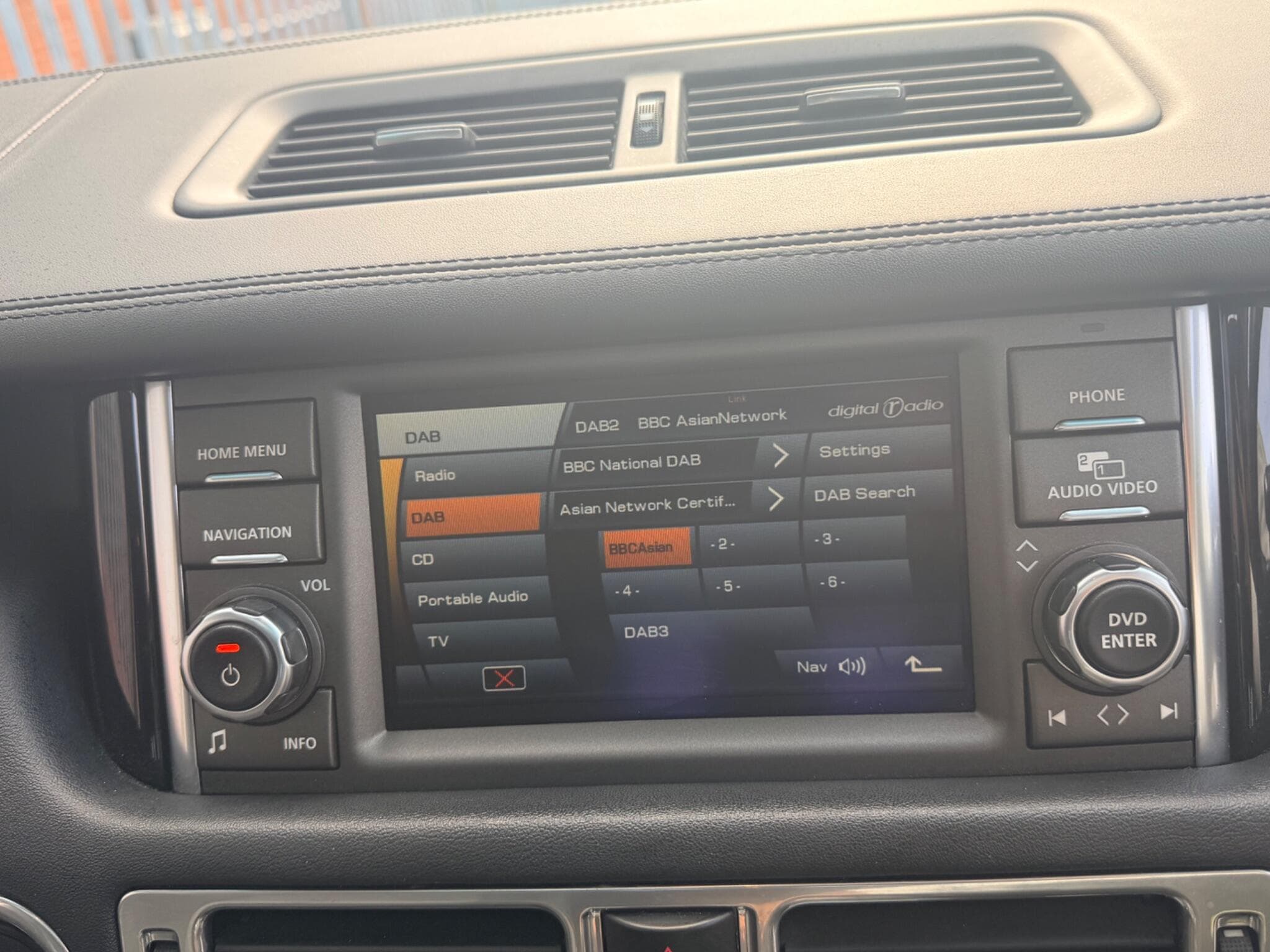 2012 Land Rover Range Rover - Thumbnail 19