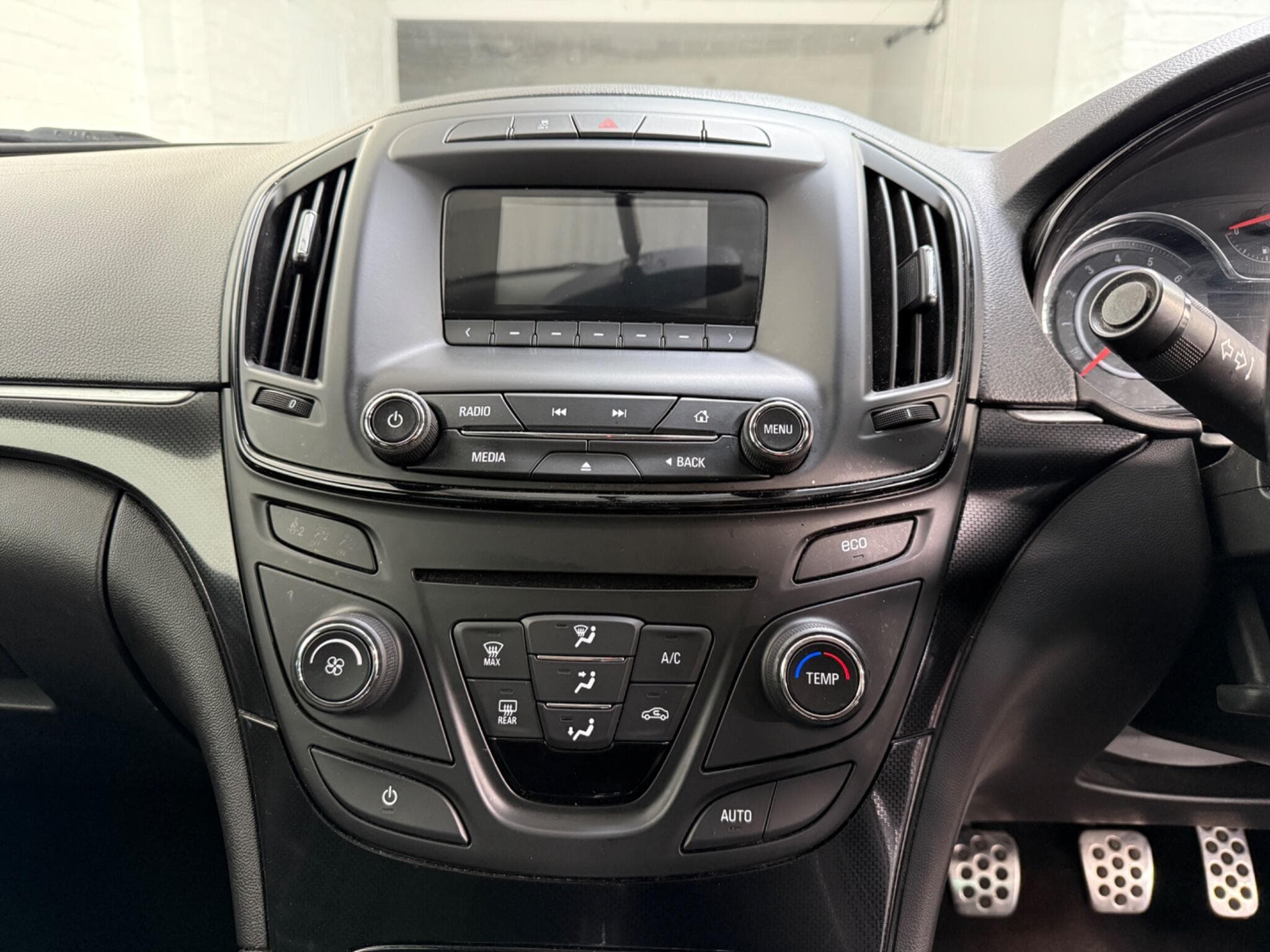 2015 Vauxhall Insignia - Thumbnail 13