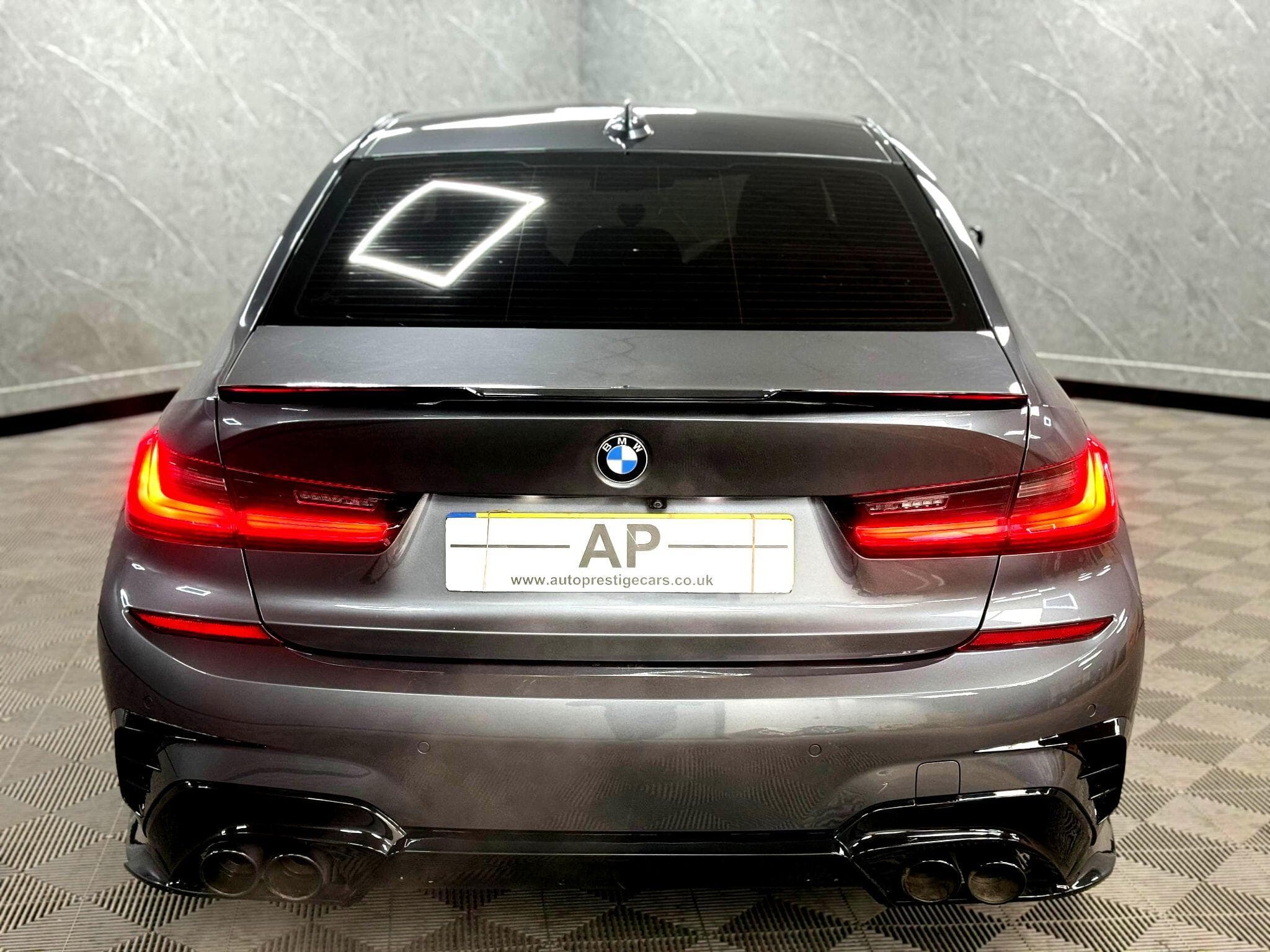 2019 BMW 3 Series - Thumbnail 9